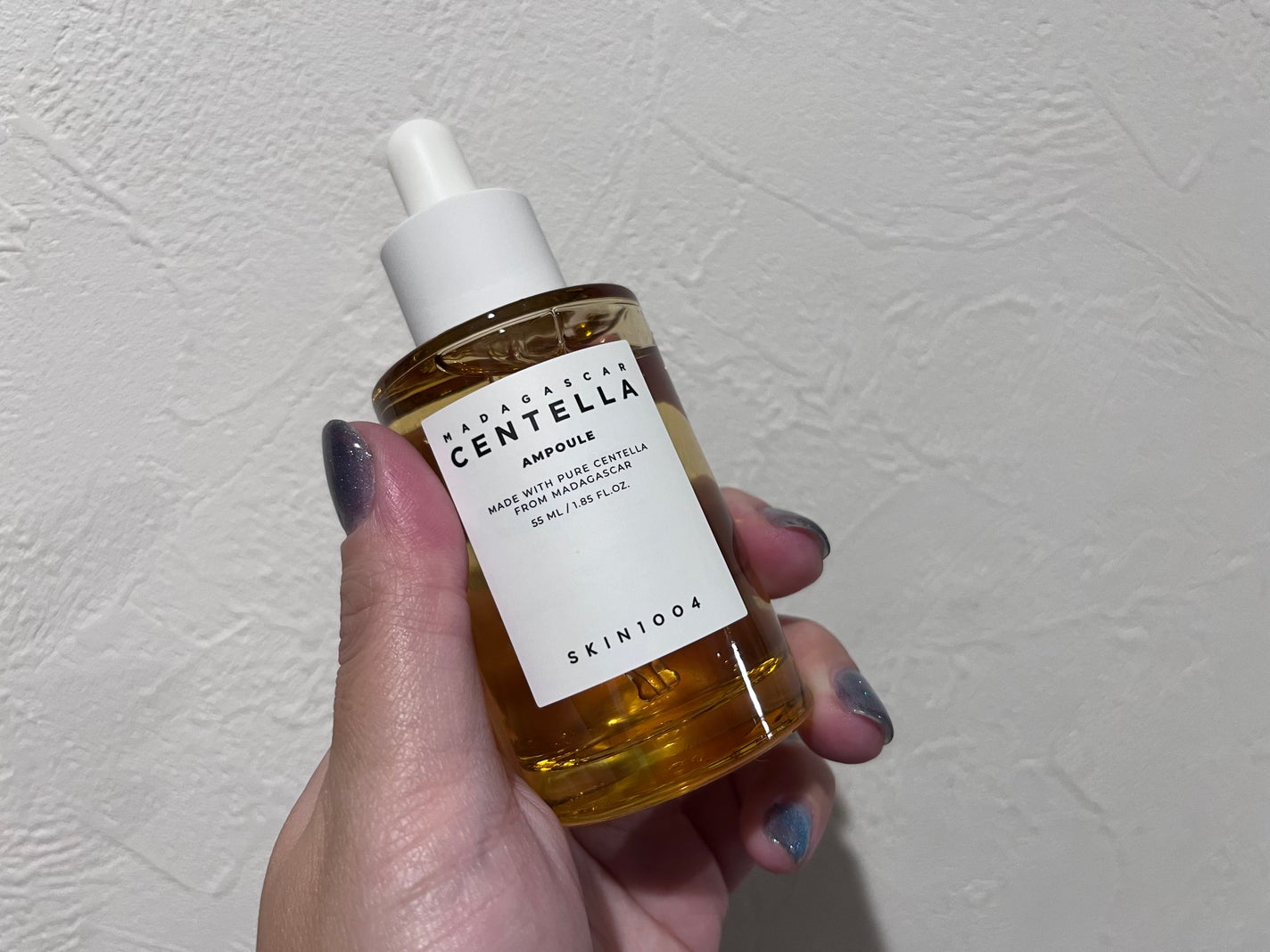 ayaka on LIPS 「洗顔後、化粧水の後に塗ってます。びっくりするくらい軽い塗り心地..」(1枚目)