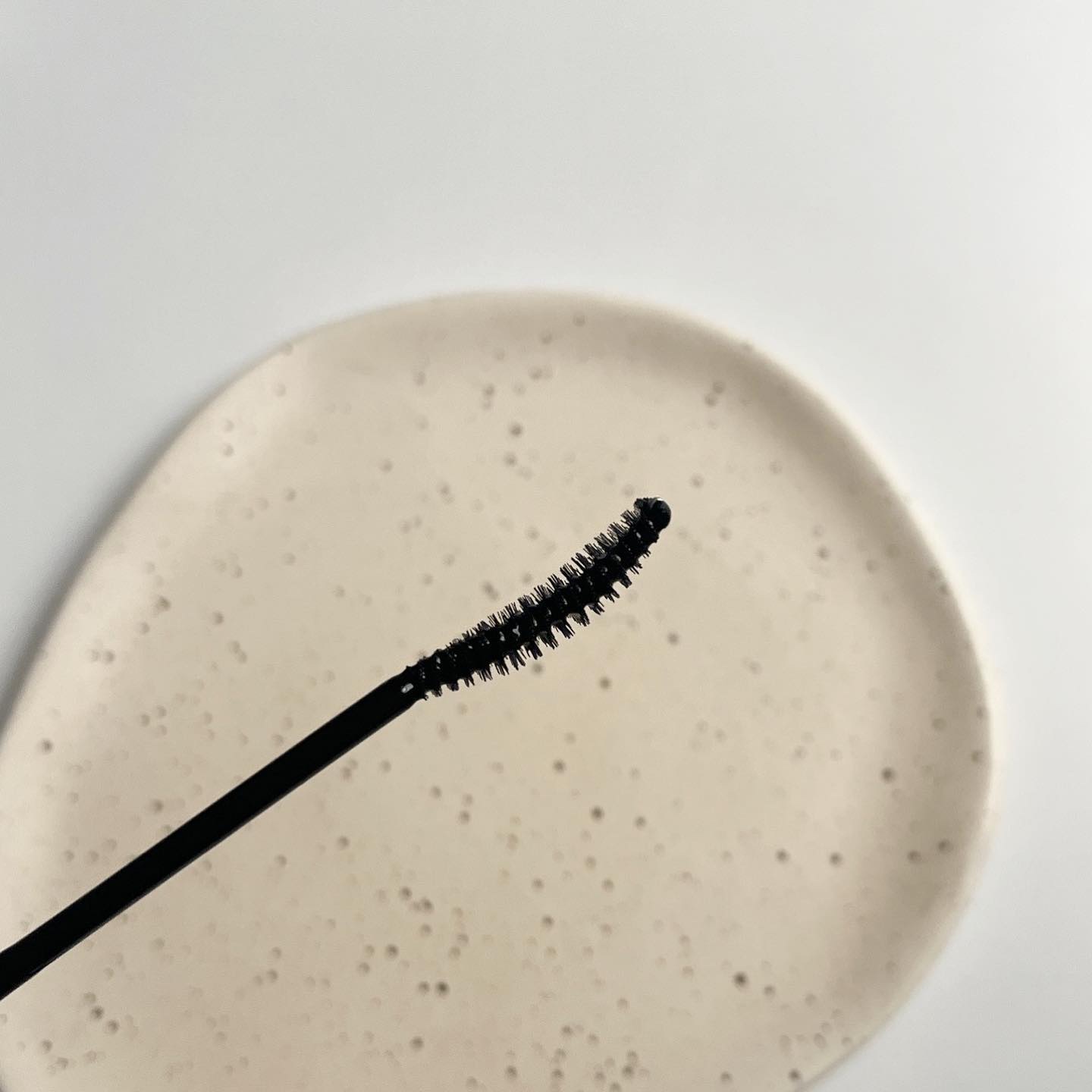 コスノリ アイラッシュティンティングセラム/COSNORI/まつげ美容液を使ったクチコミ（2枚目）