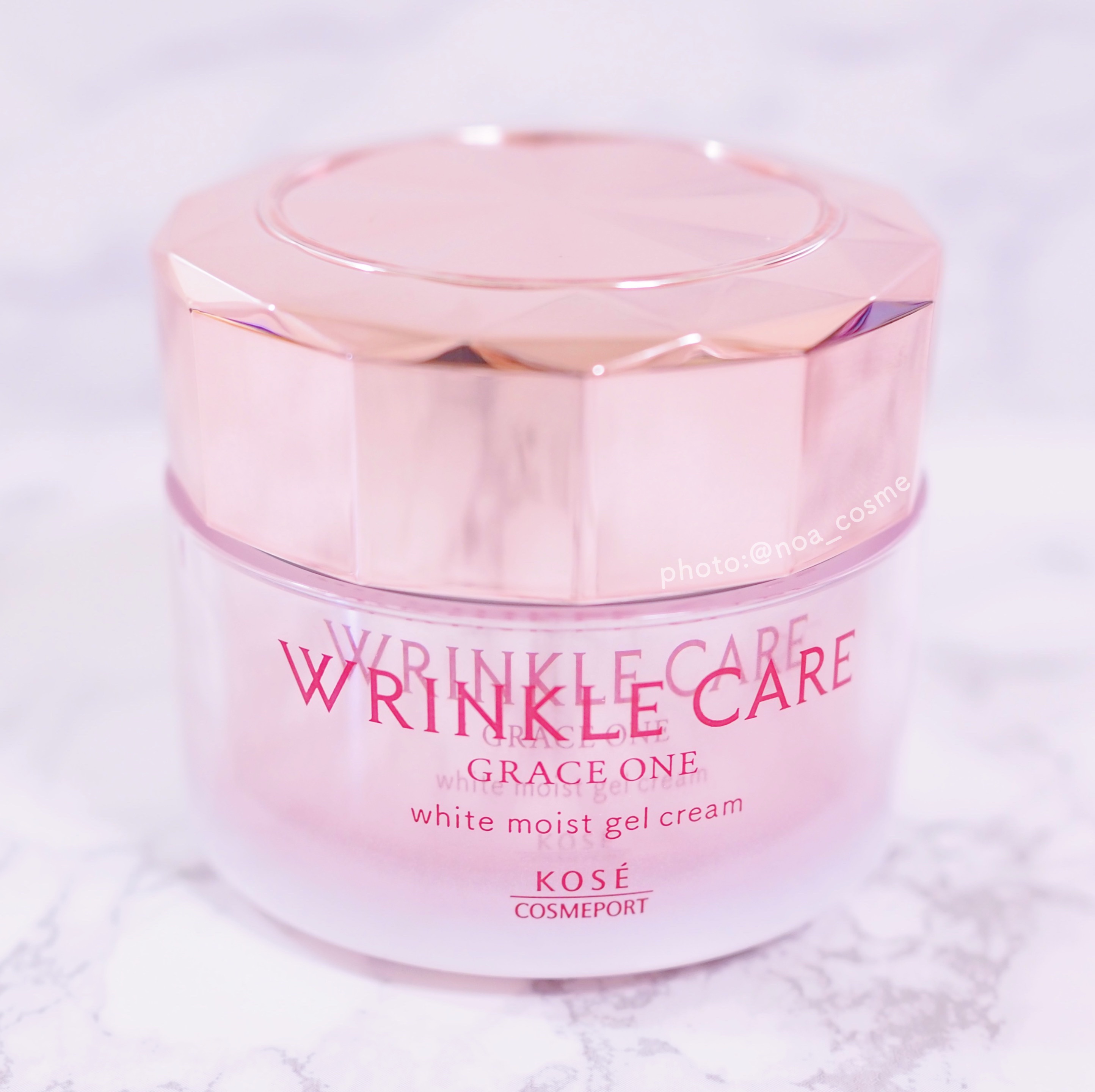 グレイス ワン リンクルケア
ホワイト モイストジェルクリーム
医薬部外品
100g
Maison KOSÉ販売価格　 3,520円（税込）

こちらはシワ改善とシミ予防※1が同時にできる
1品7役※2のオールインワンジェルです。

使って