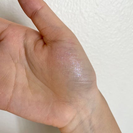 アーバンディケイ Heavy Metal Glitter Eyelinerのクチコミ「グリッターデビューに!ぷっくり華やかな涙袋をGET👀
アーバンディケイHeavy Meta.....」(2枚目)