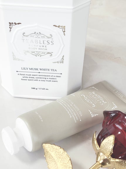 パフュームハンドクリーム リリームスクホワイトティーの香り/TEABLESS/ハンドクリームを使ったクチコミ(3枚目)