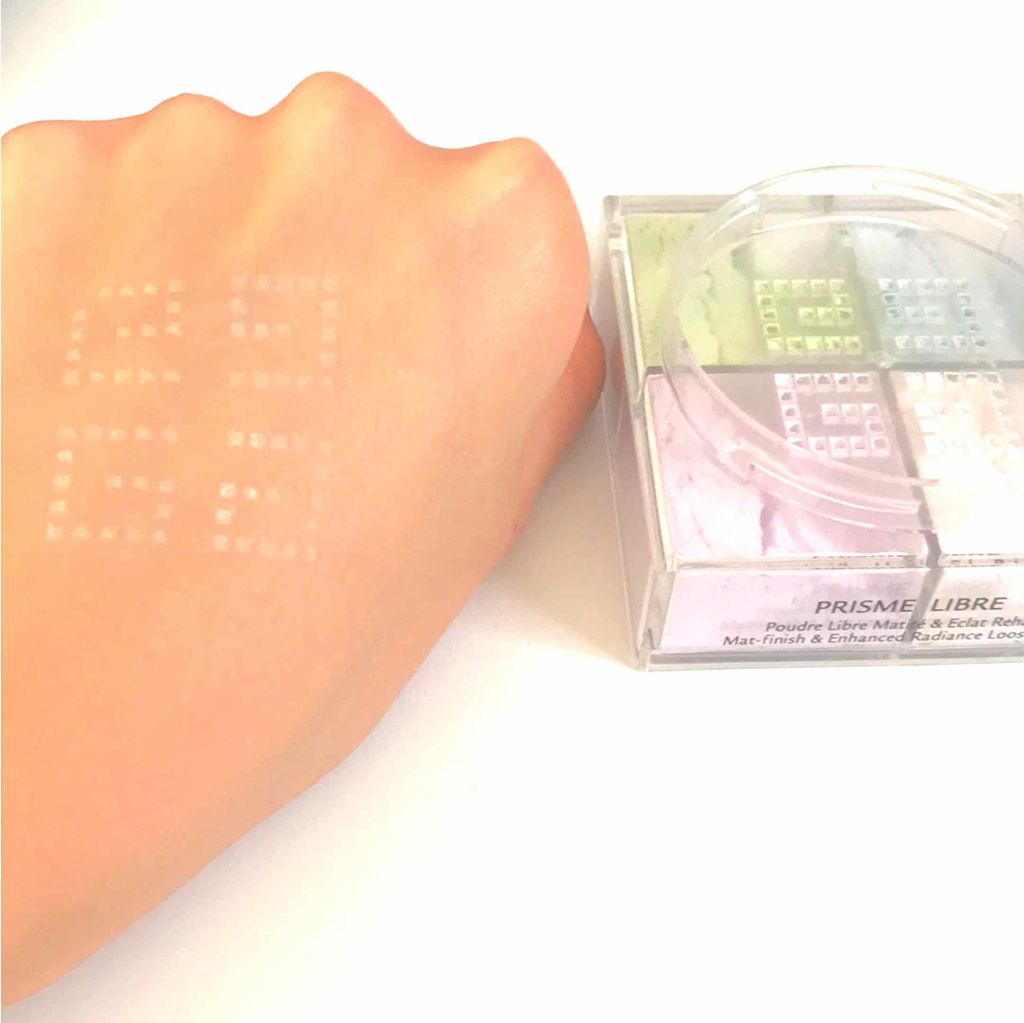 プリズム・リーブル/GIVENCHY/ルースパウダーを使ったクチコミ（2枚目）