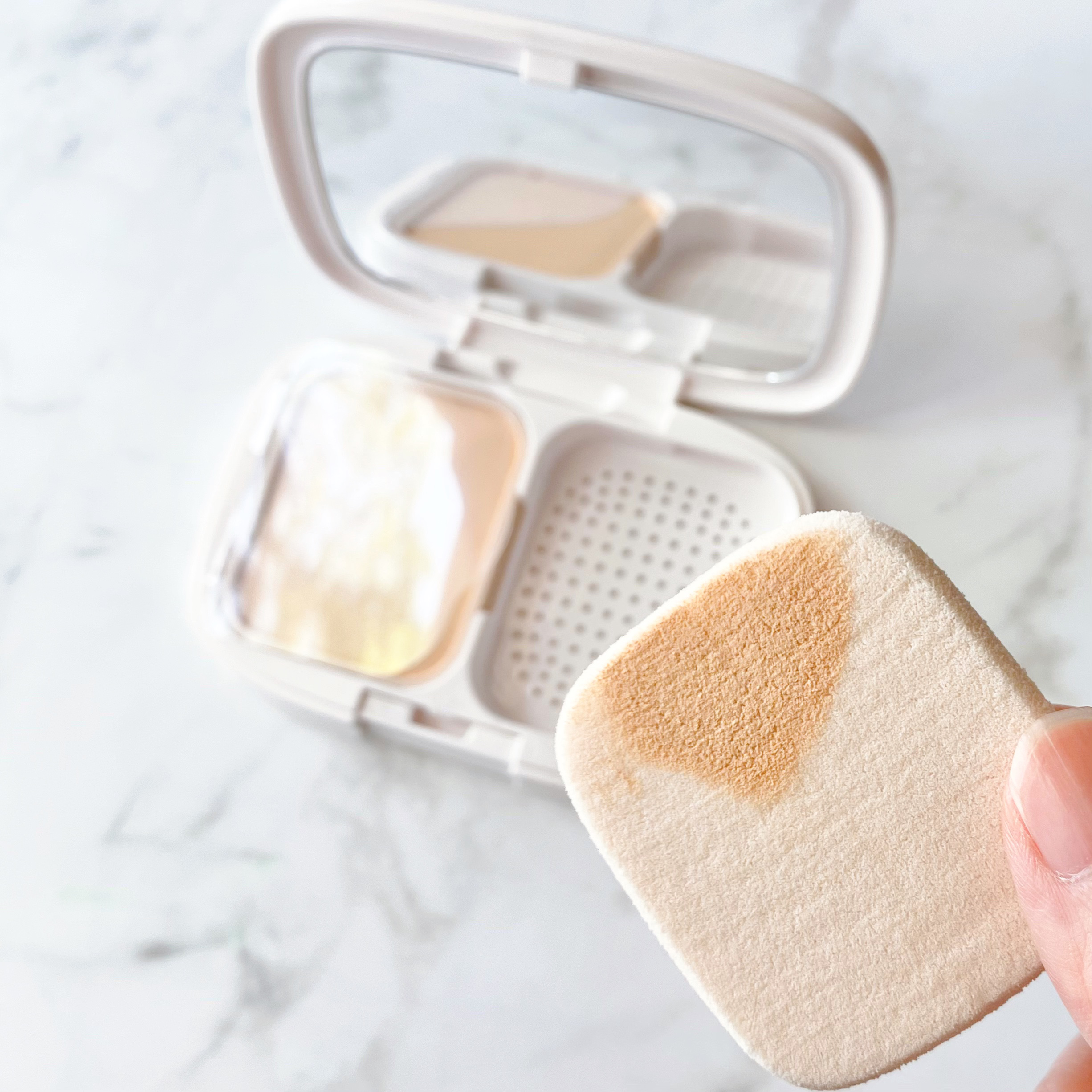 パウダーファンデーション/media luxe/パウダーファンデーションを使ったクチコミ（2枚目）