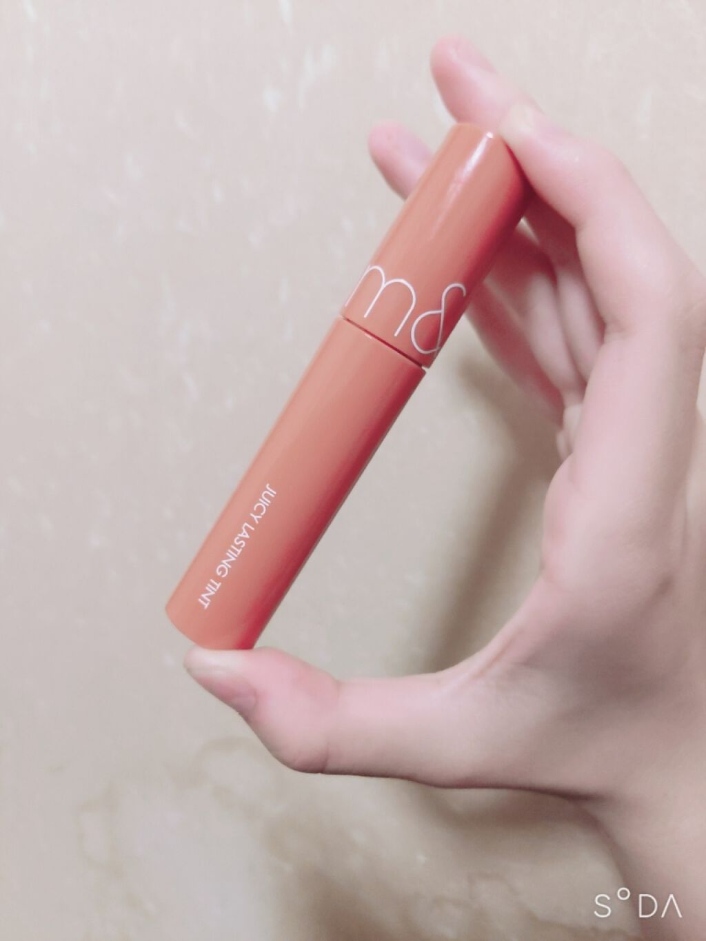 ジューシーラスティングティント/rom&nd/リップティントを使ったクチコミ(1枚目)