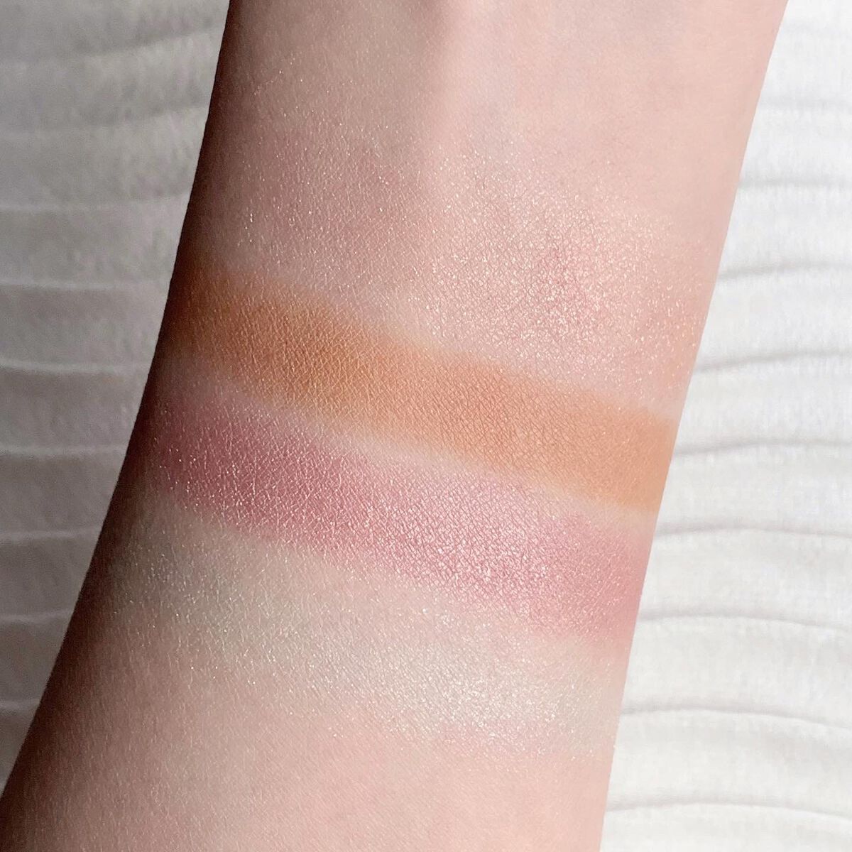 ミネラルクラッシィシャドー/エトヴォス/アイシャドウパレットを使ったクチコミ(4枚目)