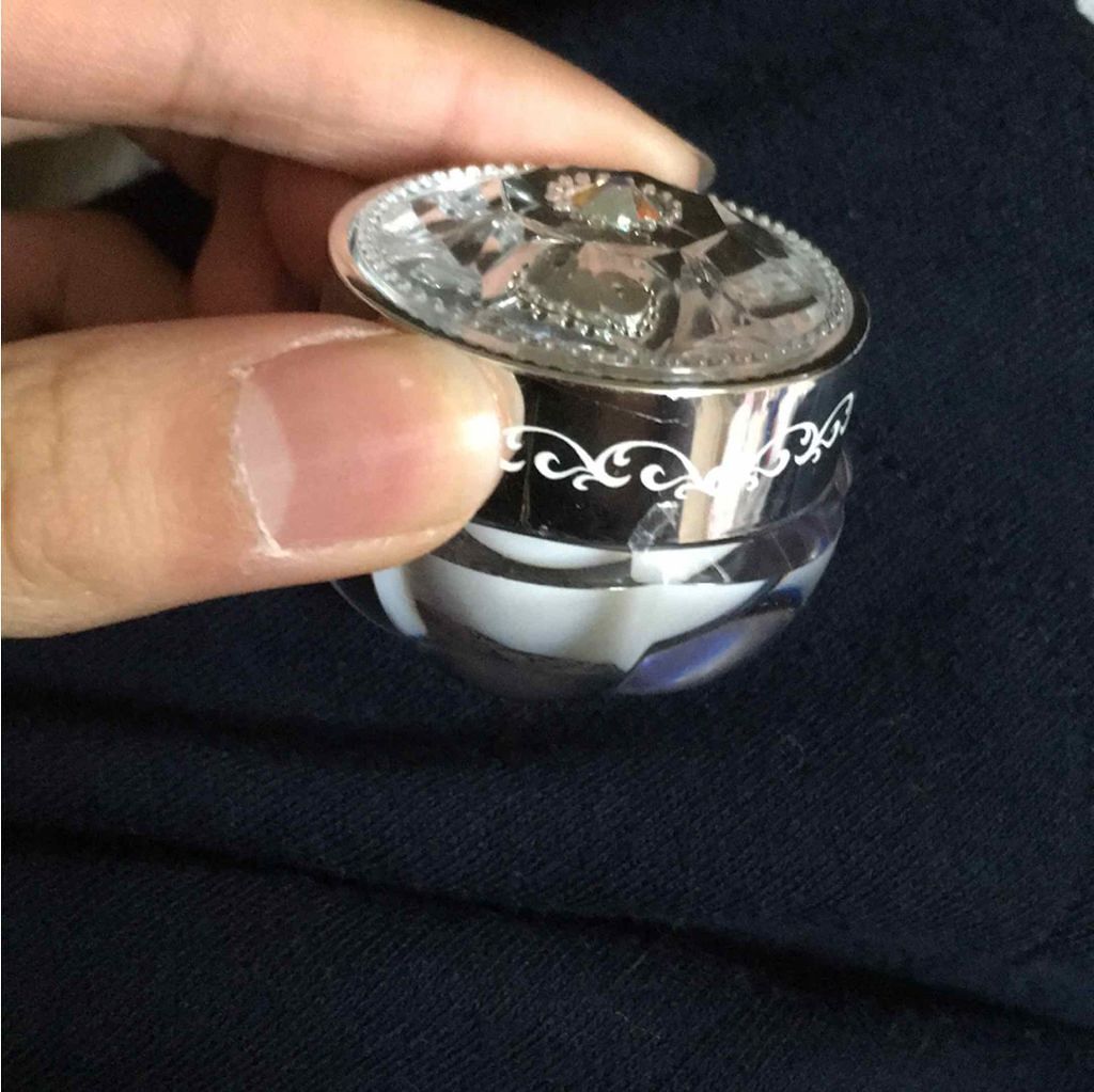 フルーツ リップバーム N/JILL STUART/リップケアを使ったクチコミ(1枚目)