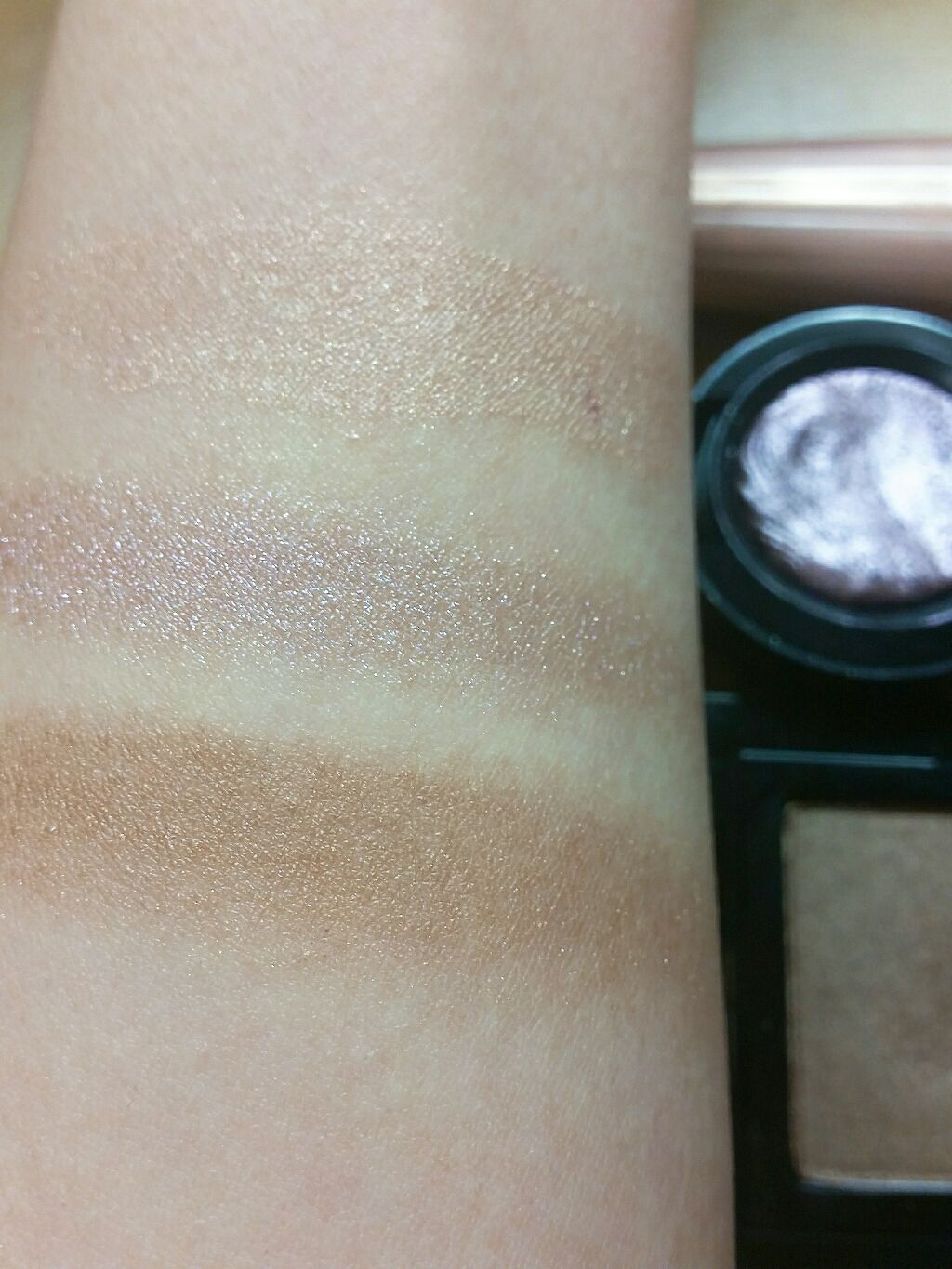 メタリック アイシャドウ 09 バーントシュガー/BOBBI BROWN/単色アイシャドウを使ったクチコミ（3枚目）