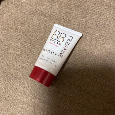 久しぶりです！ふみちゃんです！
BBクリーム欲しくて買って見ました！
めっちゃパールが入ってて可愛いです！
皆さんも是非買って見てください。

#CEZANNE#BBクリーム#P2ナチュラルなオークルパ