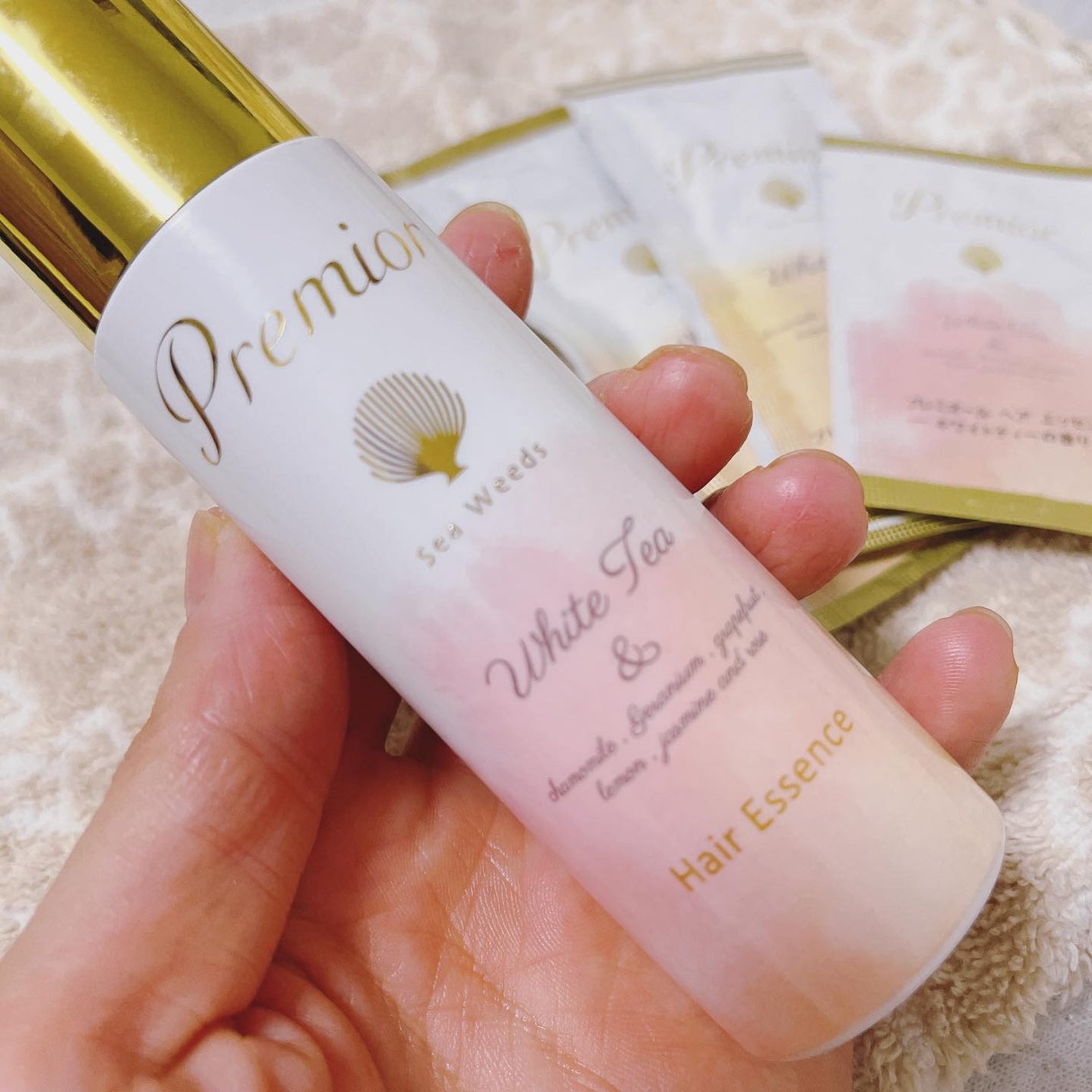 プレミオール ヘア エッセンス ホワイトティーの香り/ラサーナ/ヘアオイルを使ったクチコミ(1枚目)