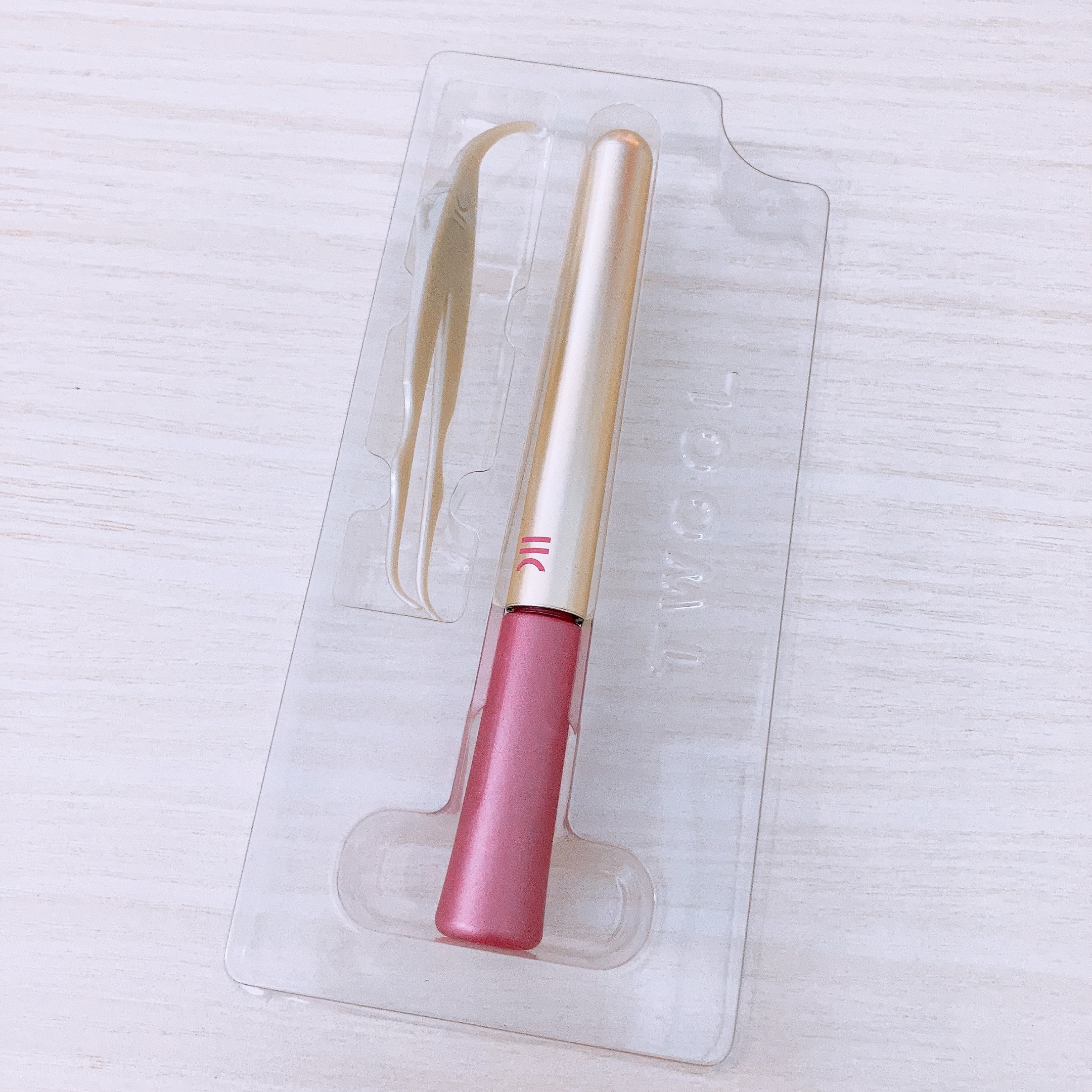 TWOOL ダブルアイリッドグルー/SHOBIDO/二重まぶた用アイテムを使ったクチコミ（2枚目）