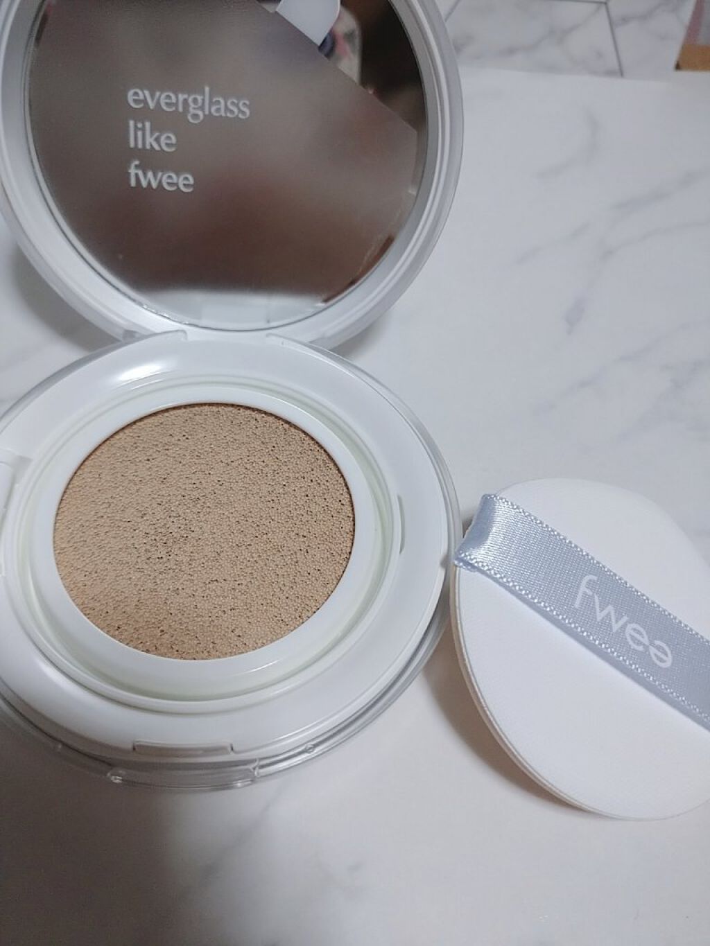 フィークッションガラス 03 ナチュラルガラス/fwee/クッションファンデーションを使ったクチコミ（2枚目）