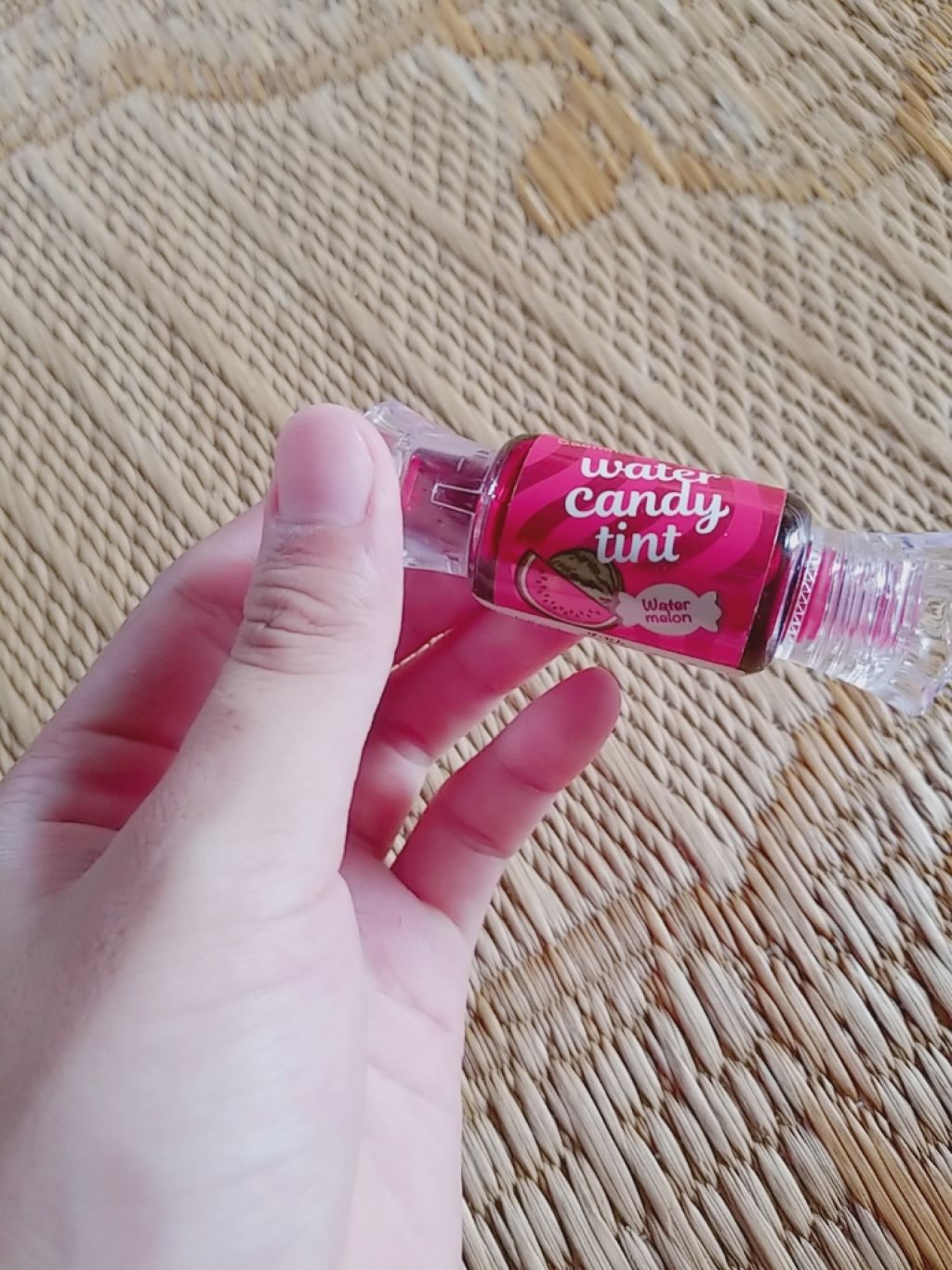 ウォーター キャンディー ティント/the SAEM/リップティントを使ったクチコミ（2枚目）
