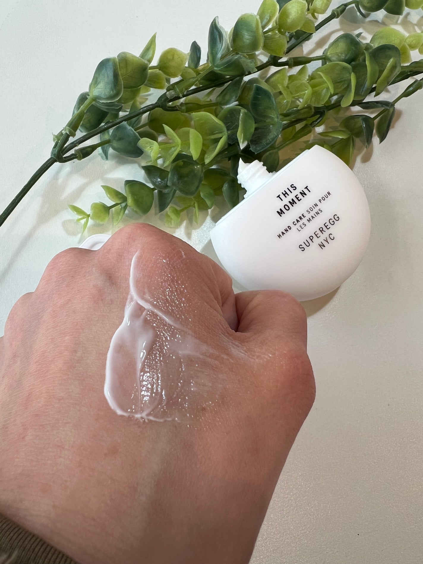 ディス モーメント ハンドケア/SUPEREGG /ハンドクリームを使ったクチコミ(4枚目)