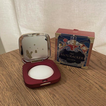 ZEESEA くるみ割り人形「ゼロ」粉感シルキーコンパクトパウダー/ZEESEA/プレストパウダーを使ったクチコミ(1枚目)