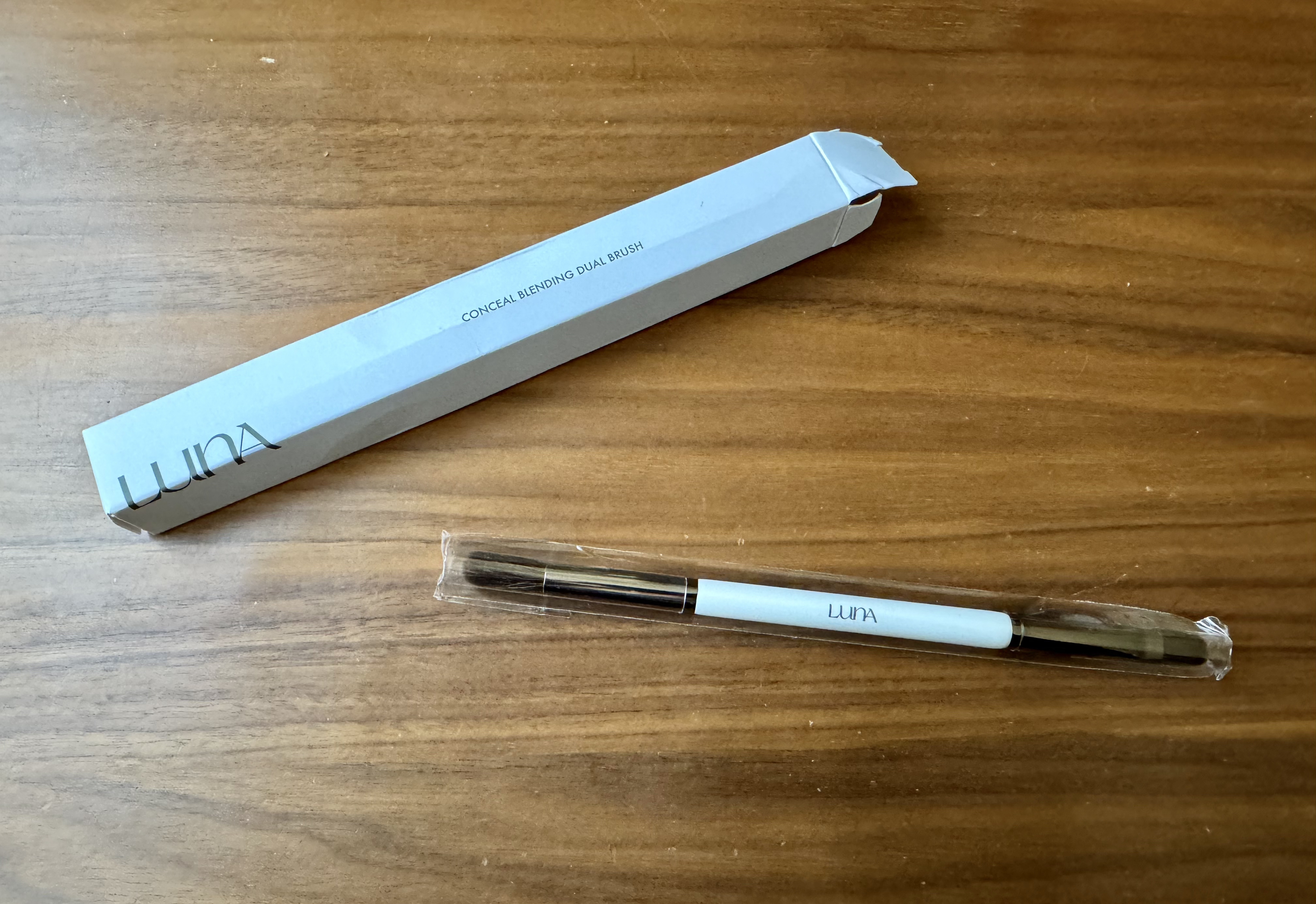 コンシールブレンディングデュアルブラシ  /LUNA/メイクブラシを使ったクチコミ（1枚目）