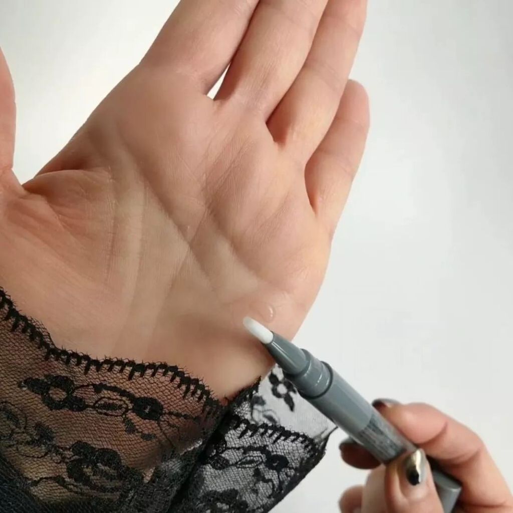 Eyelash Serum/フィラージュ/まつげ美容液を使ったクチコミ(4枚目)