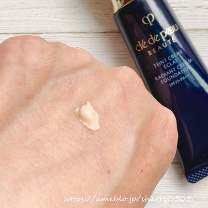クレ・ド・ポー ボーテ タンクレームエクラn/クレ・ド・ポー ボーテ/クリーム・エマルジョンファンデーションを使ったクチコミ(2枚目)
