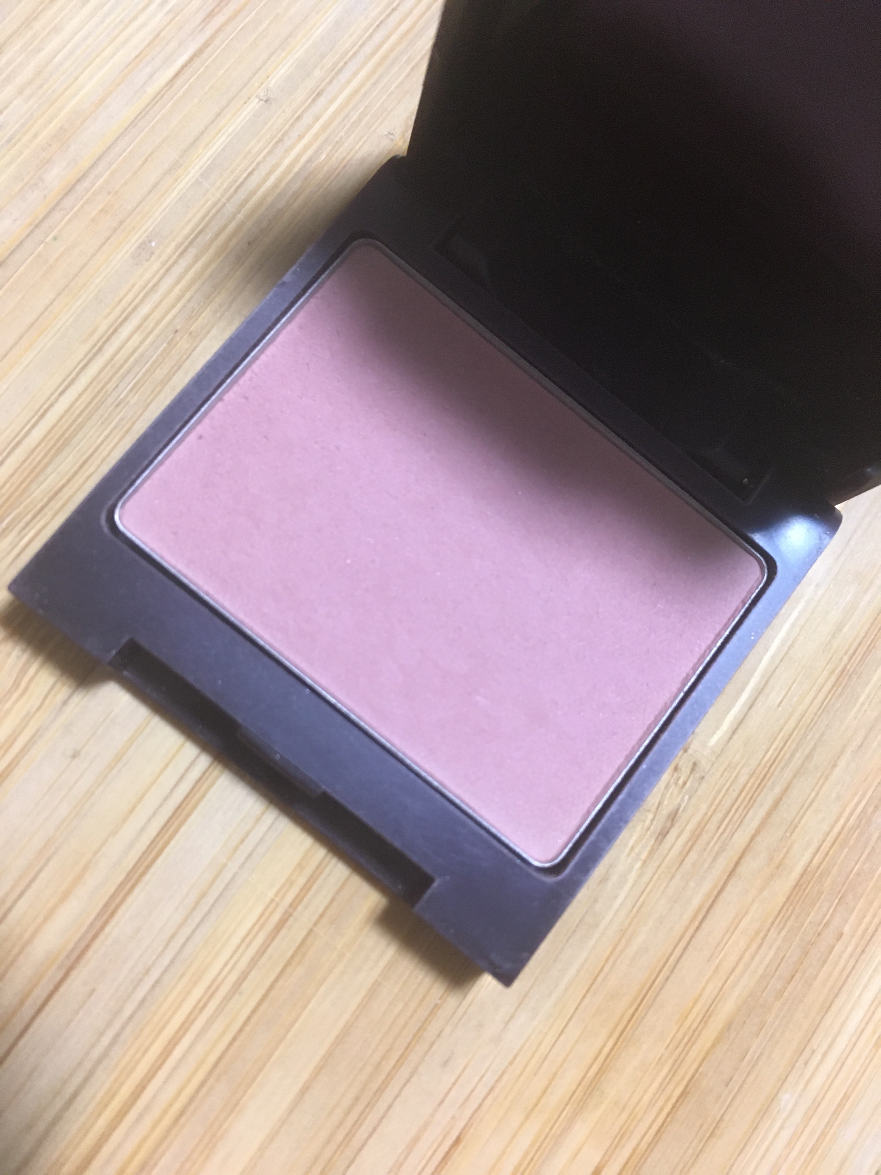 （旧）キヌルージュ クリーム/shu uemura/口紅を使ったクチコミ（2枚目）