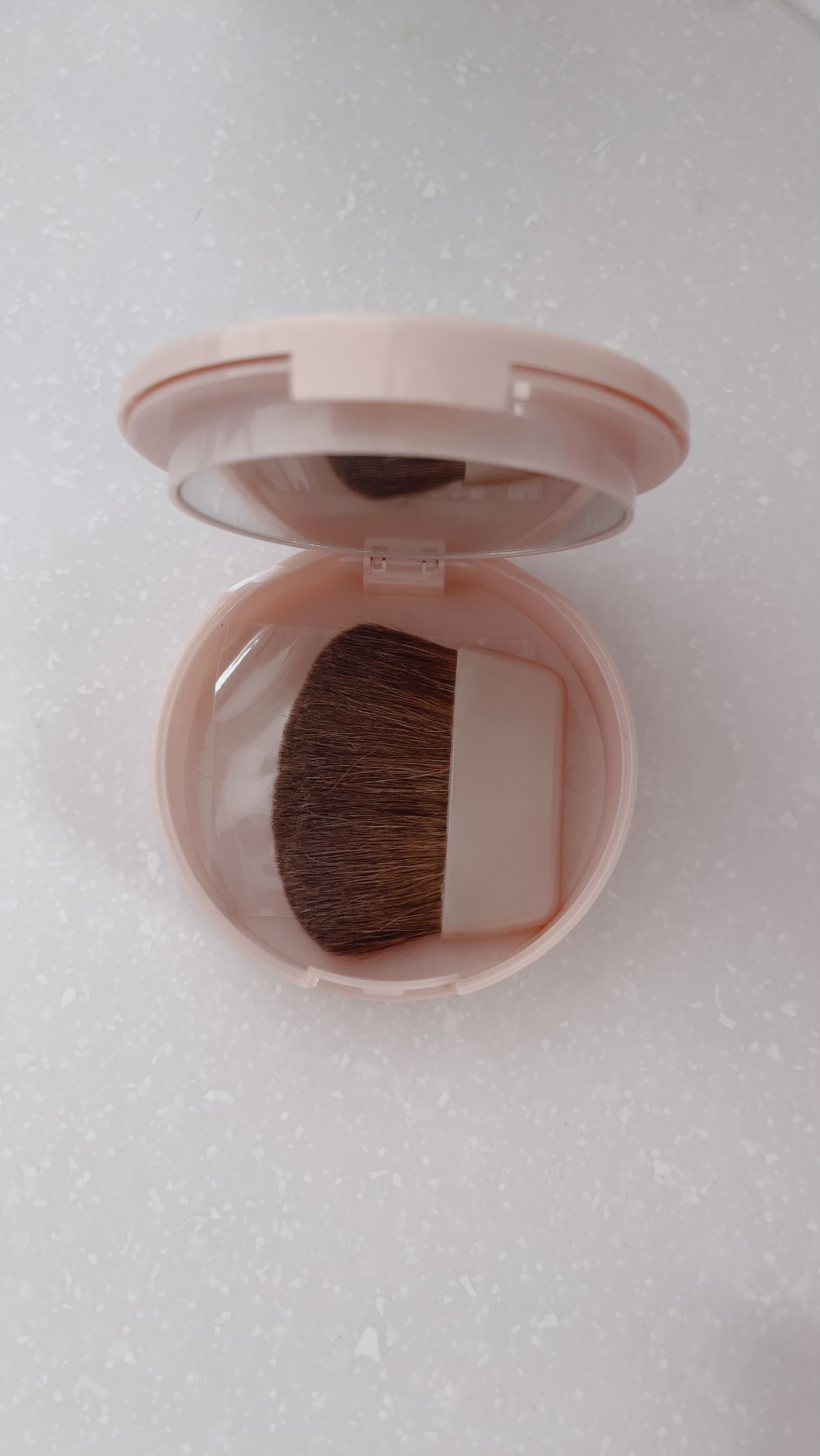 スキンライト プレスト パウダー N/REVLON/プレストパウダーを使ったクチコミ（3枚目）