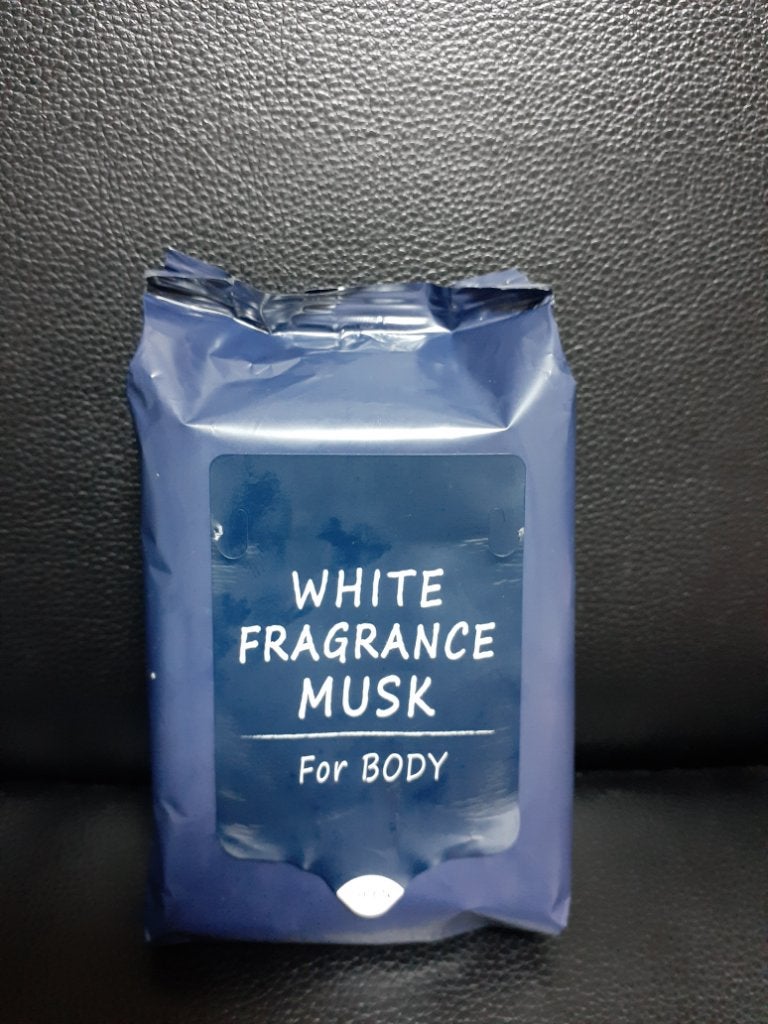 ホワイトフレグランスムスクボディーシート/コーヨー化成/ボディシートを使ったクチコミ(1枚目)