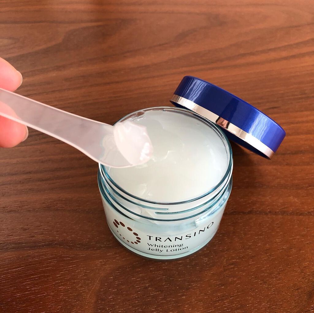 薬用ホワイトニングジュレローション/トランシーノ/化粧水を使ったクチコミ(2枚目)