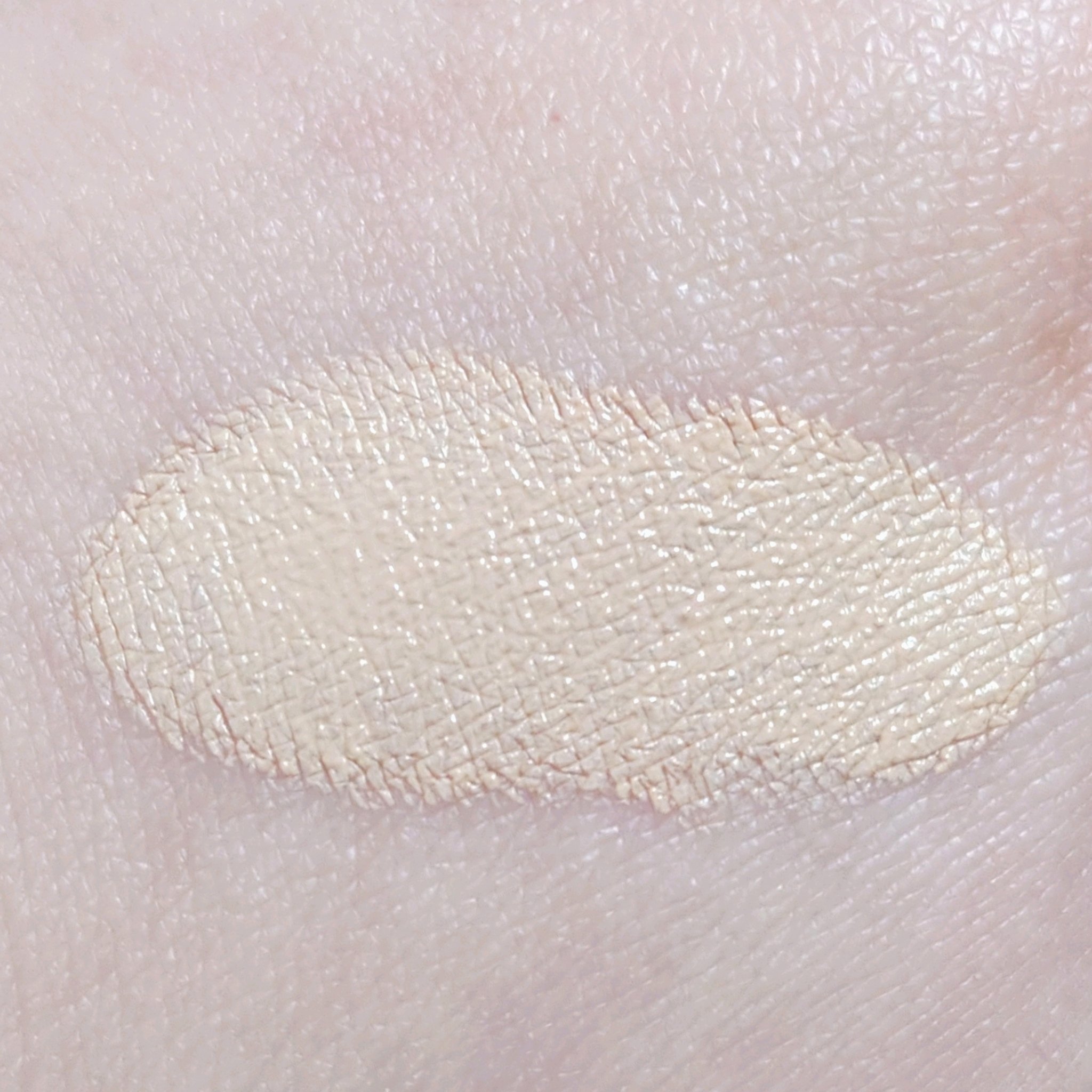 スタジオ ラディアンス 24 ルミナス コンシーラー/M・A・C/リキッドコンシーラーを使ったクチコミ（3枚目）