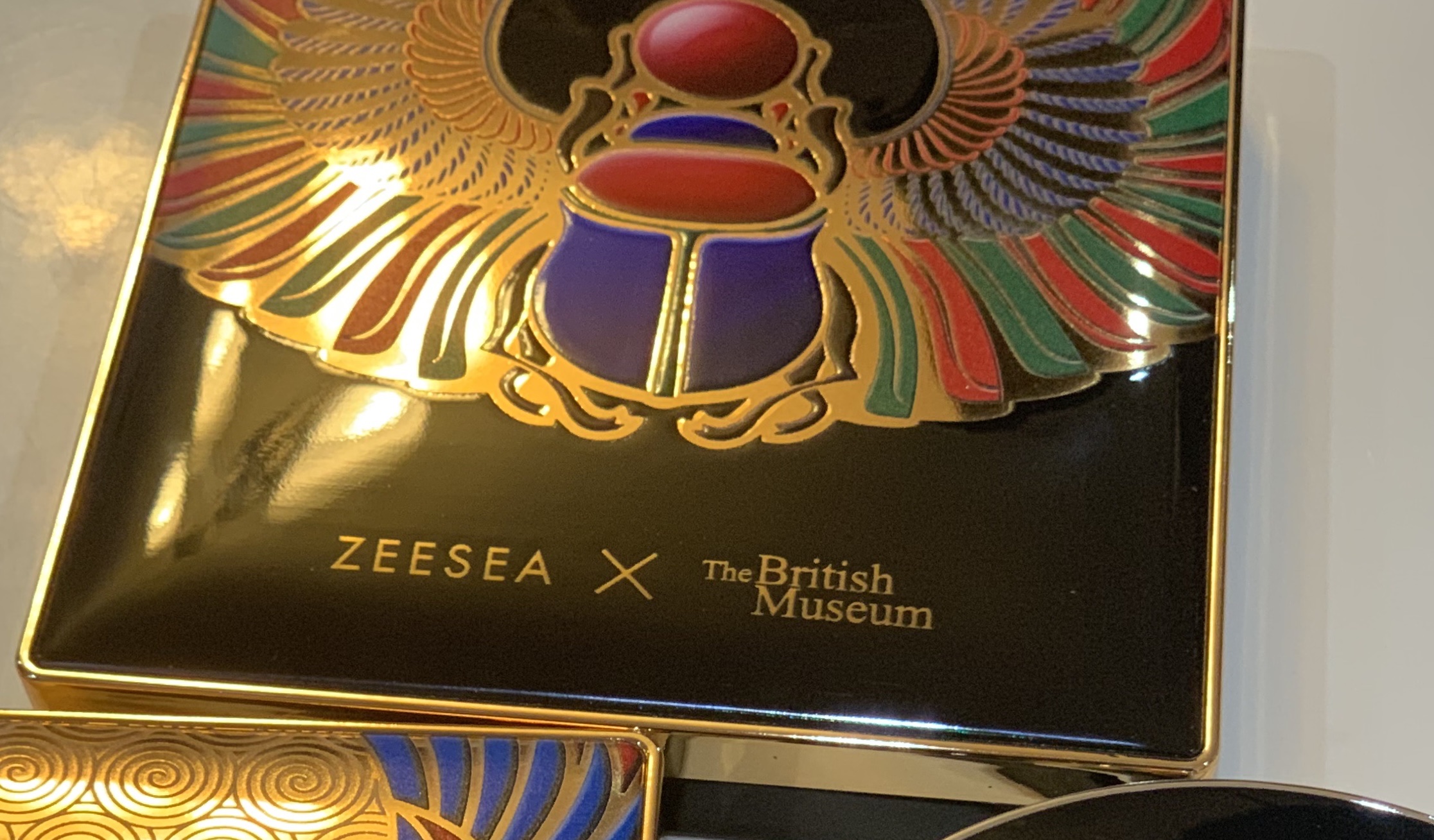 大英博物館 エジプトシリーズ アイシャドウパレット/ZEESEA/アイシャドウパレットを使ったクチコミ（3枚目）