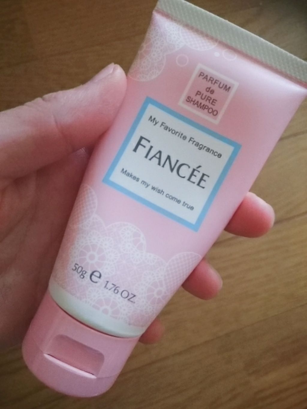 ハンドクリーム ピュアシャンプーの香り/フィアンセ/ハンドクリームを使ったクチコミ（2枚目）