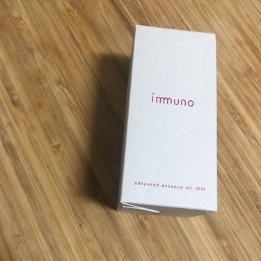 immuno アドバンスド エッセンシャルオイル WHのクチコミ「#先行型オイル美容液
⁡
【天然由来成分99%『赤』の薬用美白美容液】

イミュノ アドバンス.....」（2枚目）