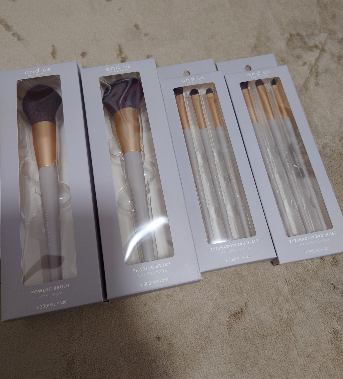 上野パンダ on LIPS 「スリーコインズでメイクブラシ、使いやすそうだから買ってみました..」(4枚目)