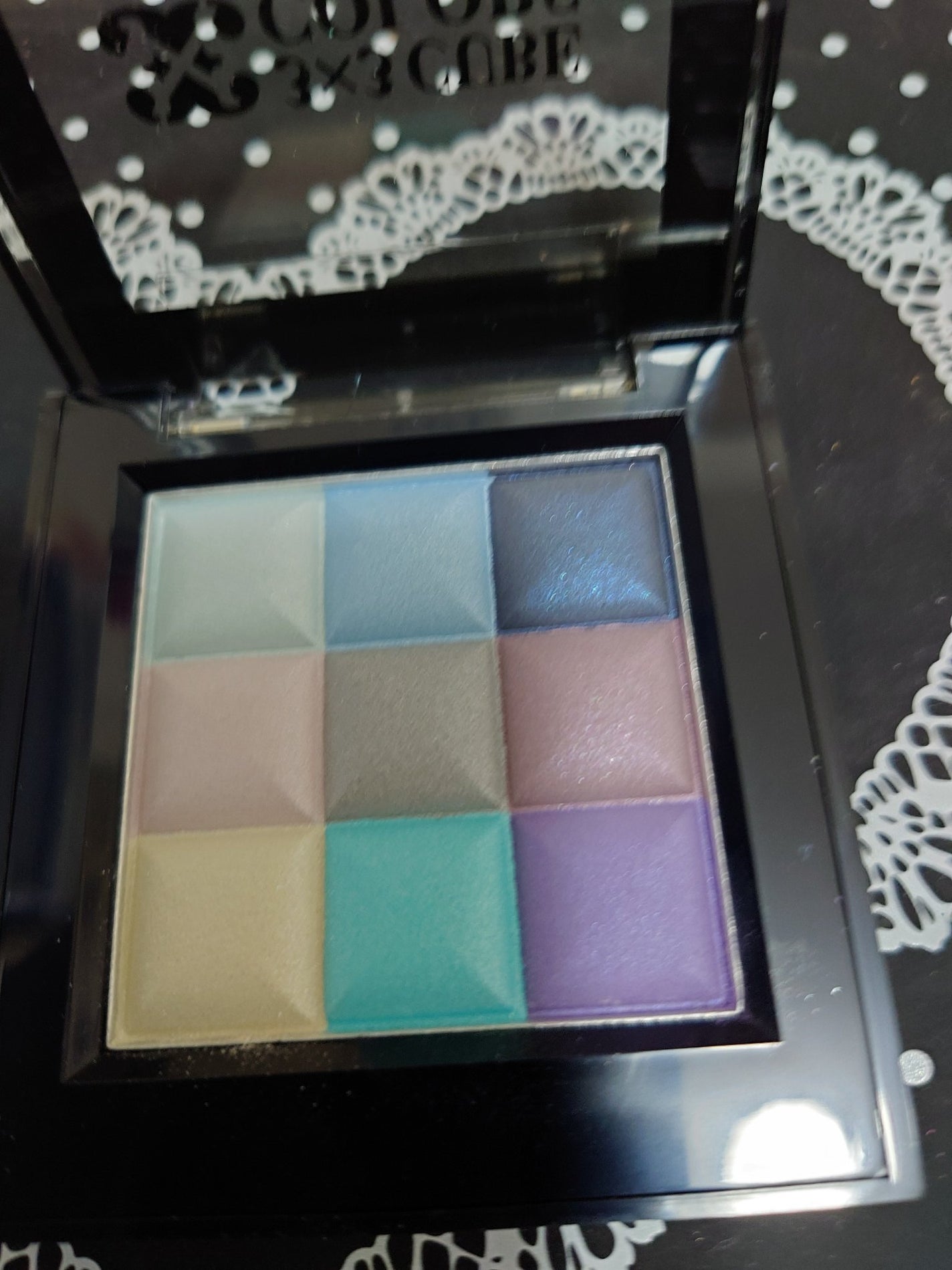 ダイヤモンドシャインアイシャドウ/LOOK ME/アイシャドウパレットを使ったクチコミ(3枚目)