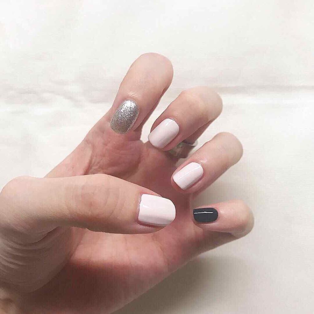 ネイルホリック Relaxing color WT044/ネイルホリック/マニキュアを使ったクチコミ（3枚目）