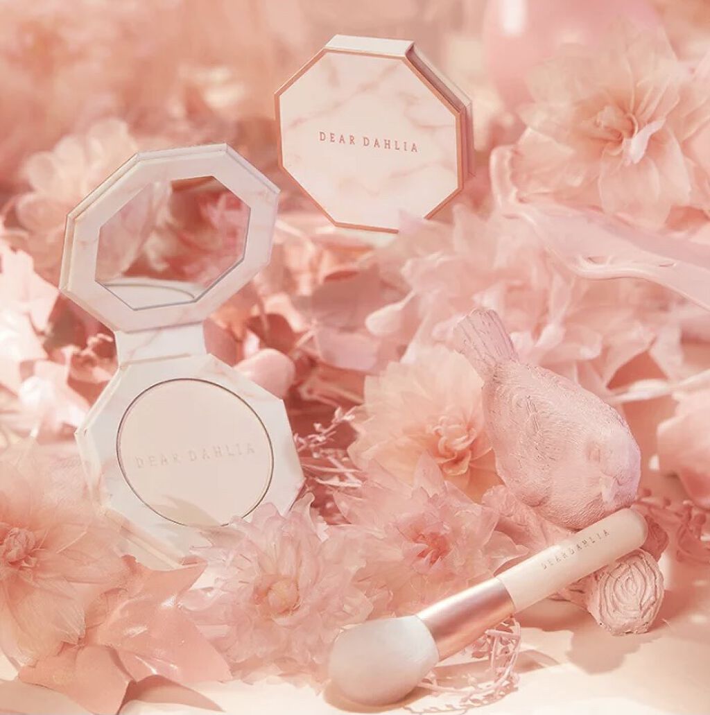 ブルーミング エディション スキン パラダイス ソフト フォーカス シャイン コントロール パウダー/DEAR DAHLIA/プレストパウダーを使ったクチコミ（3枚目）