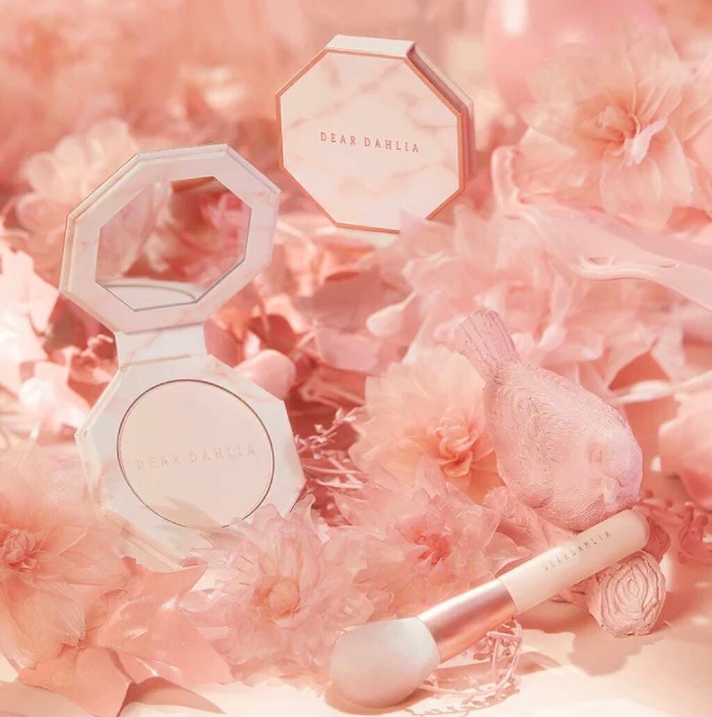 ブルーミング エディション スキン パラダイス ソフト フォーカス シャイン コントロール パウダー/DEAR DAHLIA/プレストパウダーを使ったクチコミ(3枚目)