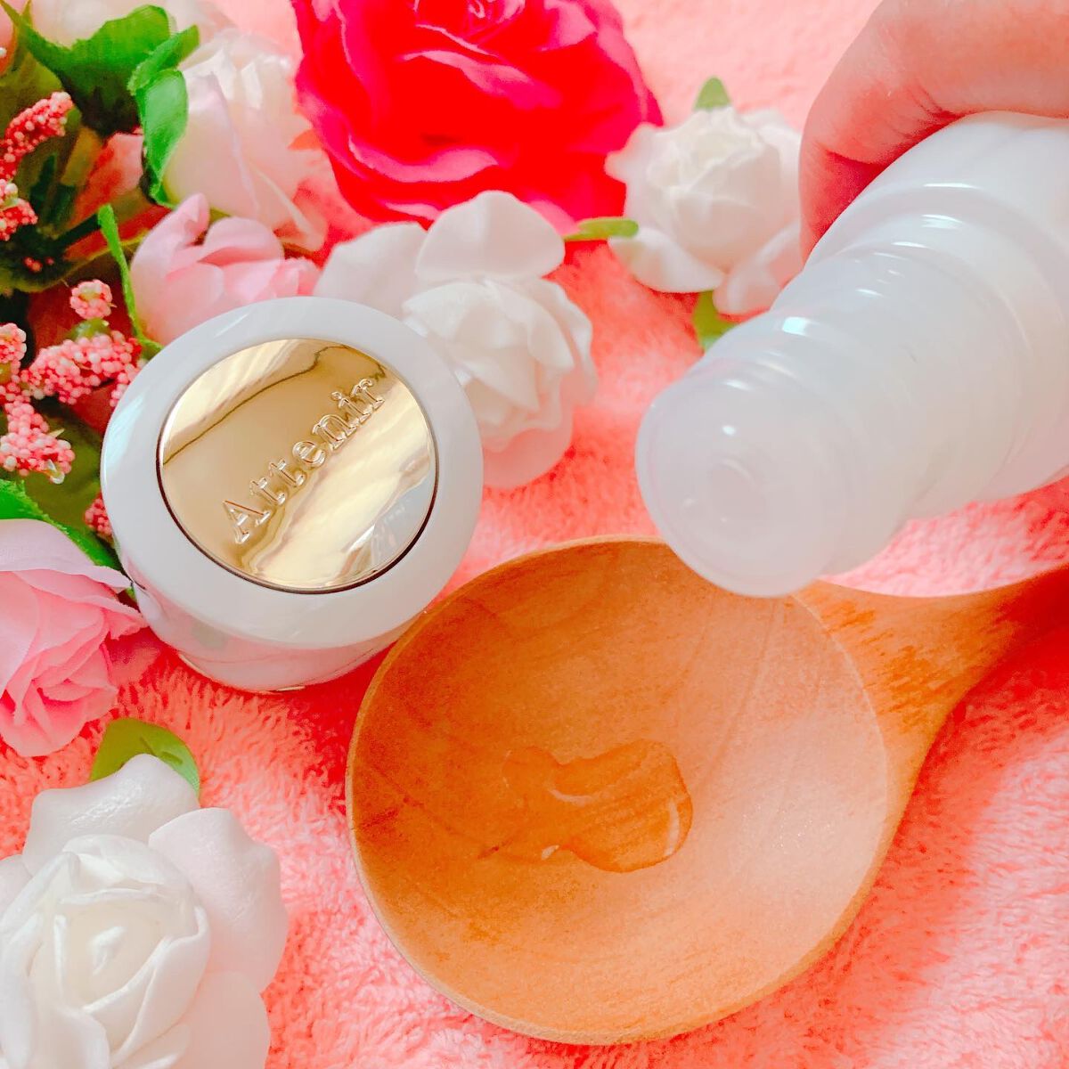 恵梨 on LIPS 「#アテニア#ドレススノーローション#美白ケア(メラニンの生成を..」(3枚目)