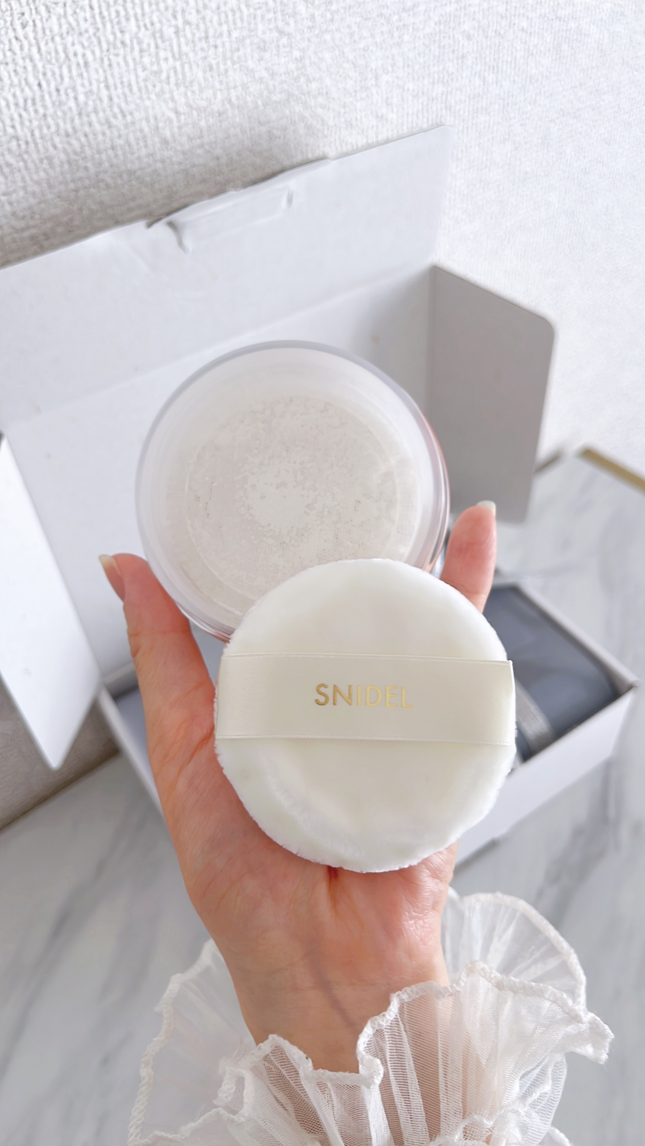 SNIDEL スキン グロウ ブラッシュ EX02 Dressed in Snow/SNIDEL BEAUTY/パウダーチークを使ったクチコミ（2枚目）