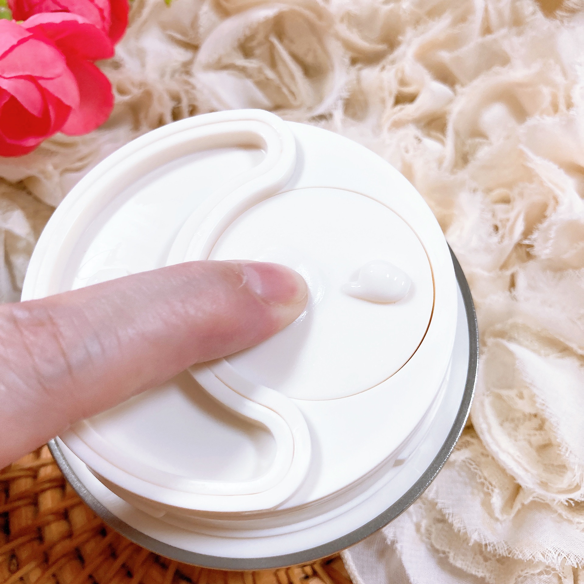 ココチ エージー グローイング エッセンス クリーム マスク/COCOCHI/フェイスクリームを使ったクチコミ（2枚目）