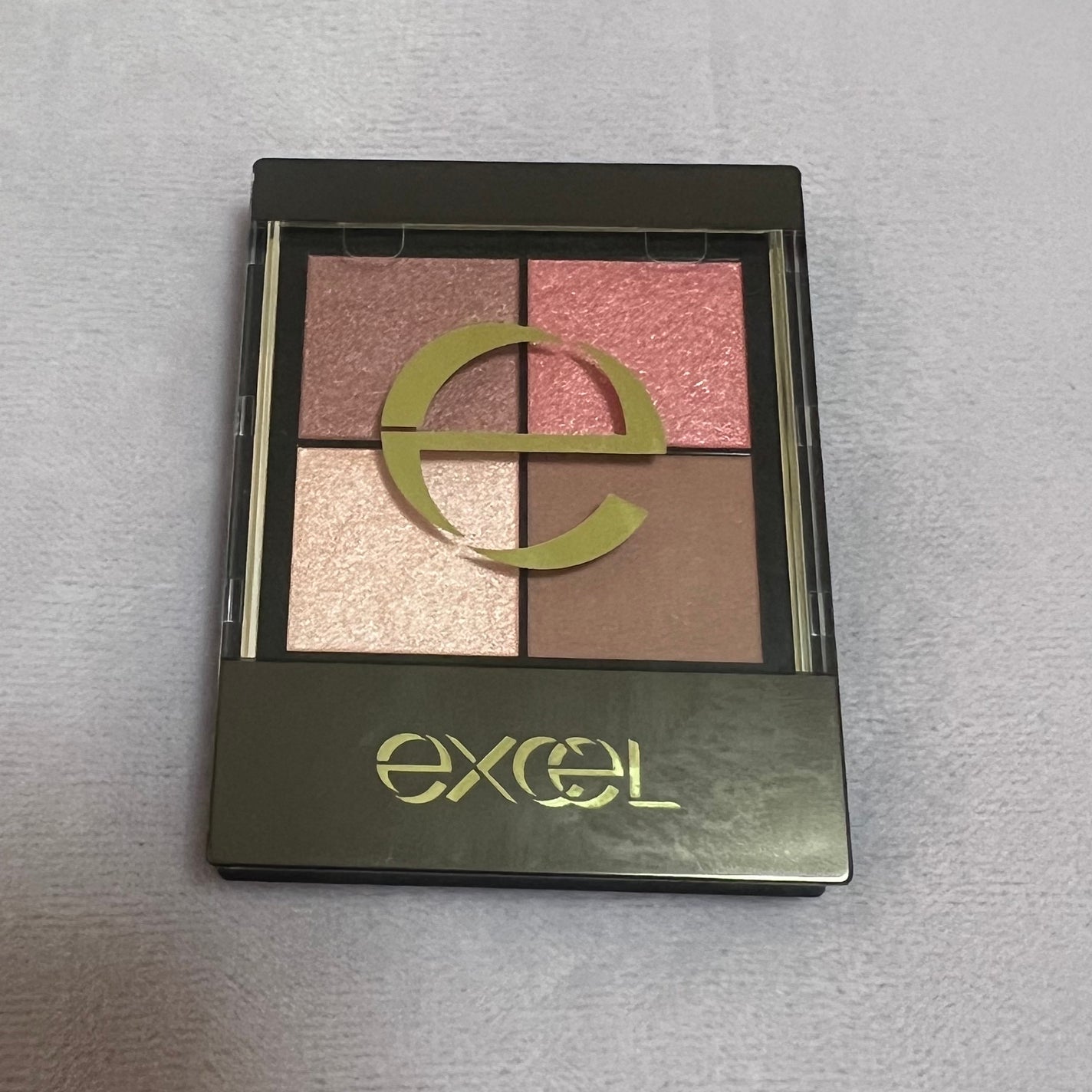 リアルクローズシャドウ/excel/アイシャドウパレットを使ったクチコミ(2枚目)