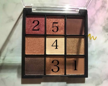 UR GLAM　BLOOMING EYE COLOR PALETTE/U R GLAM/パウダーアイシャドウを使ったクチコミ（3枚目）