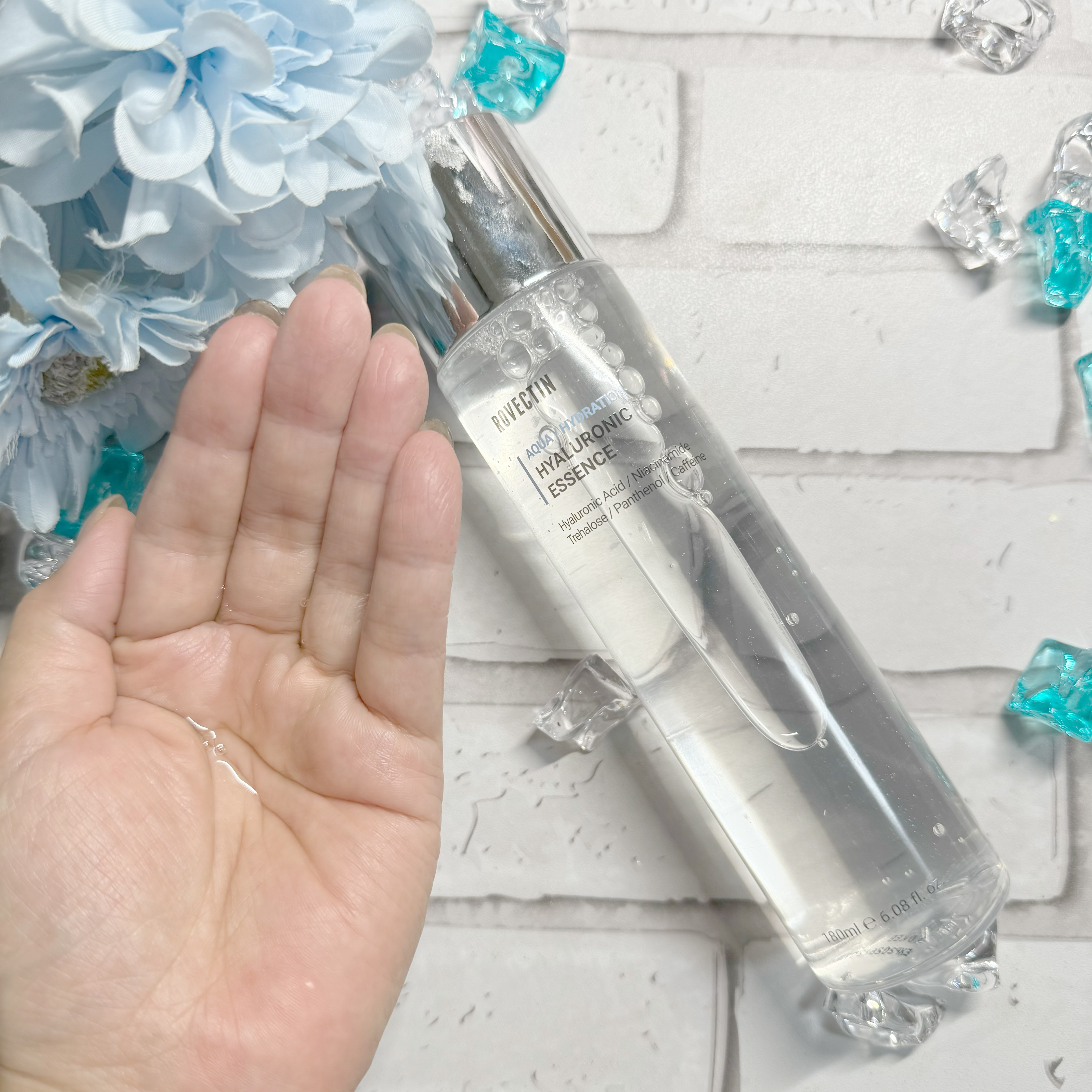 アクアヒアルロニックエッセンス/ロベクチン/化粧水を使ったクチコミ（2枚目）