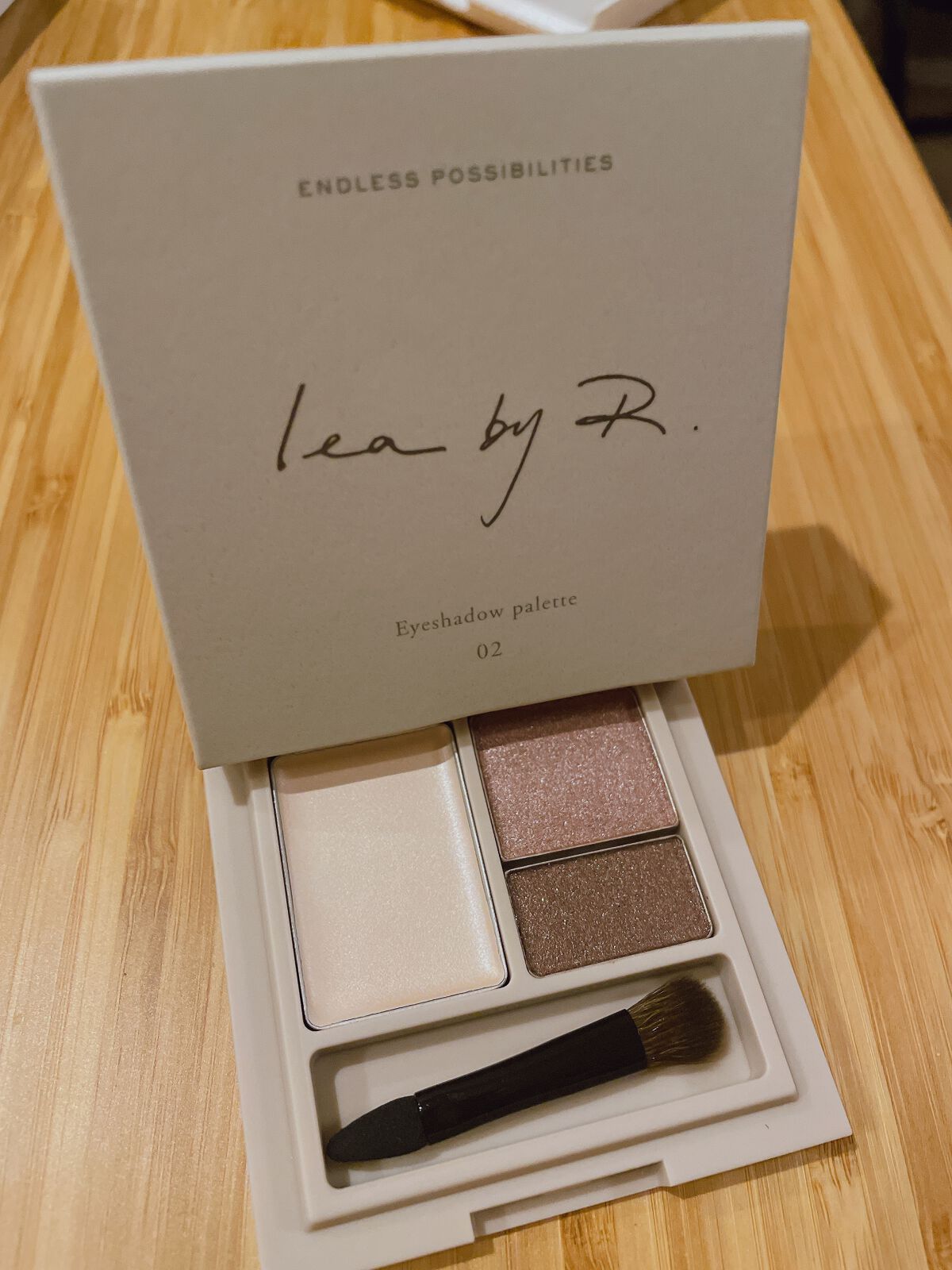 ベアスキンアイズ/lea by R./アイシャドウパレットを使ったクチコミ(1枚目)
