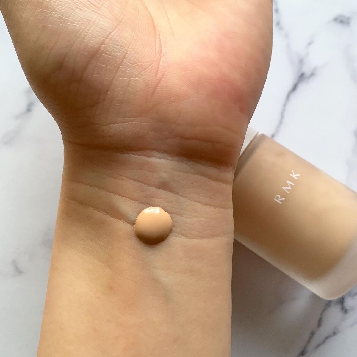 RMK リクイドファンデーション フローレスカバレッジ/RMK/リキッドファンデーションを使ったクチコミ(4枚目)