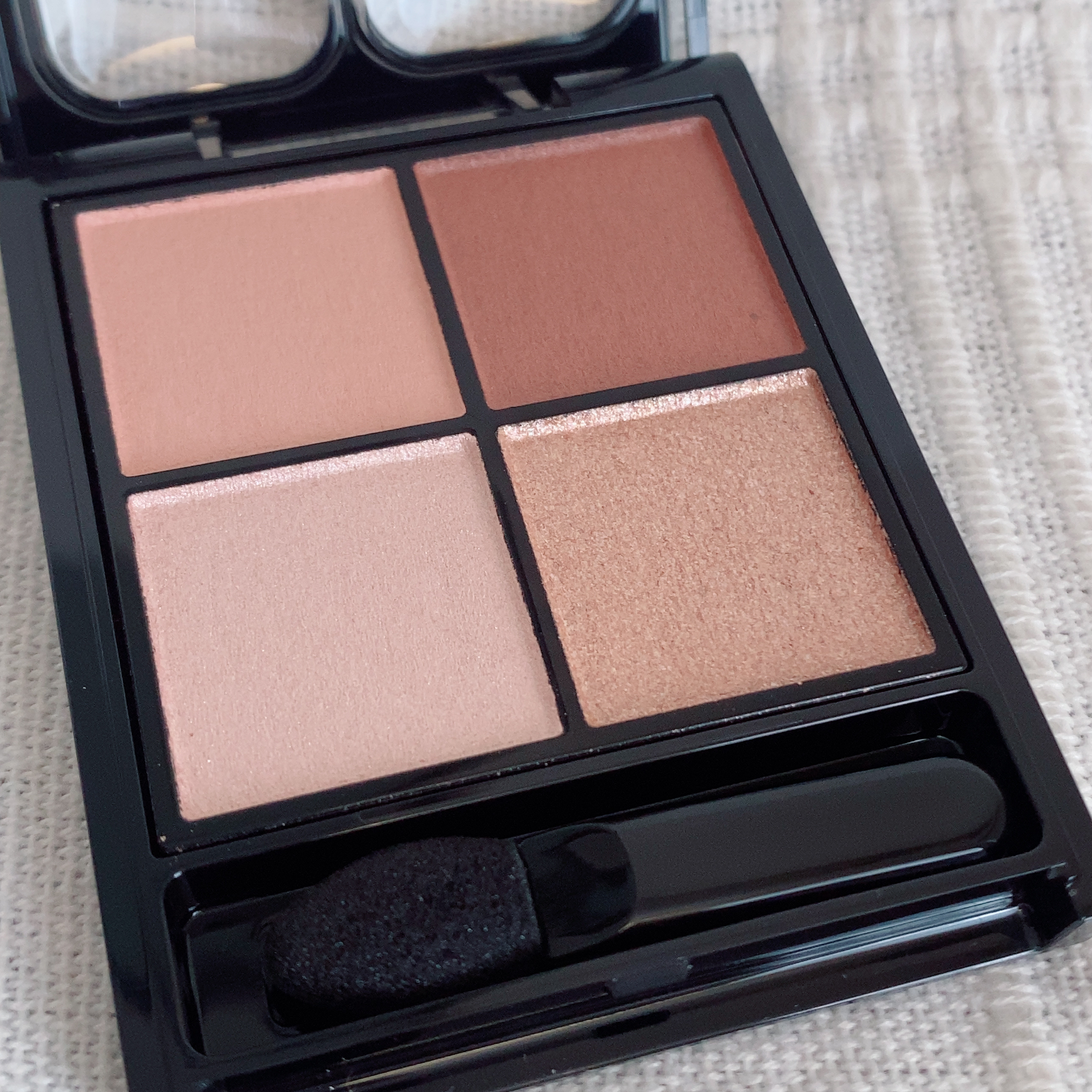 ケイト ポッピングシルエットシャドウ/KATE/アイシャドウパレットを使ったクチコミ（2枚目）