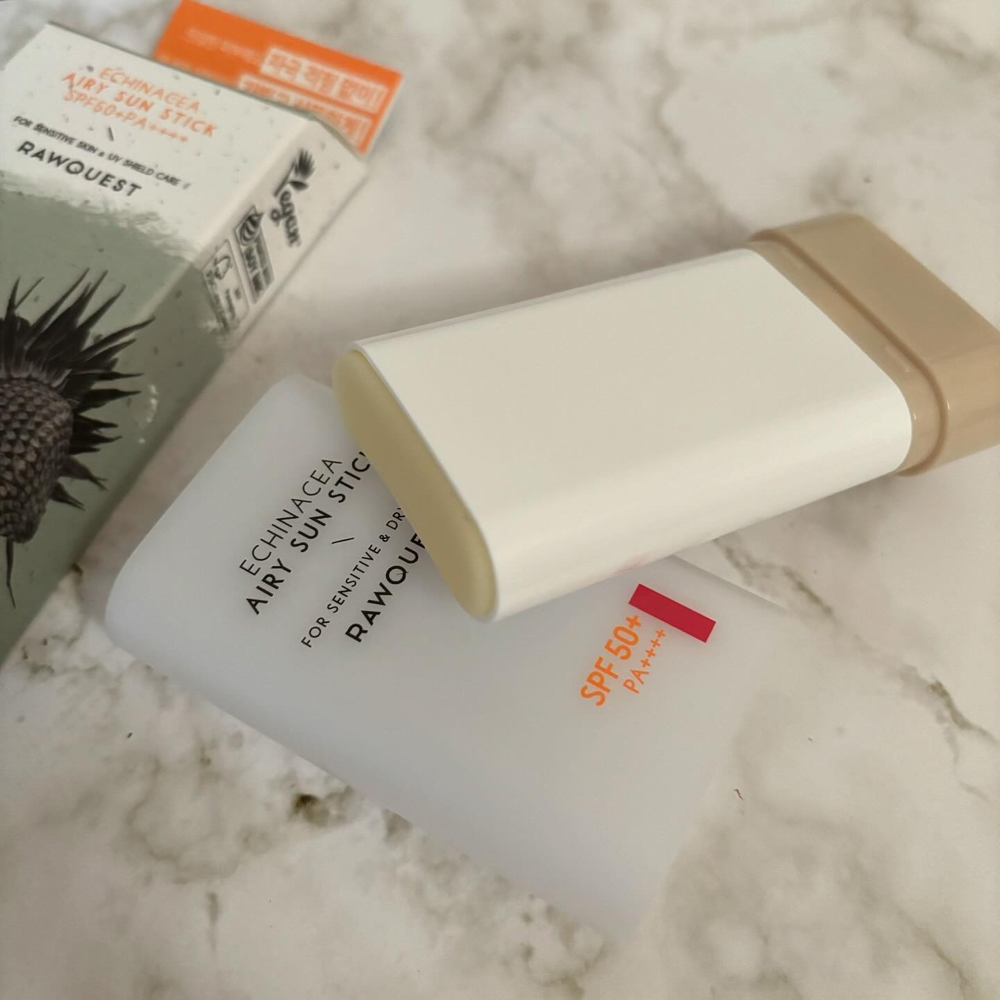 Echinacea Airy Sun Stick/RAWQUEST/日焼け止めスティックを使ったクチコミ（2枚目）