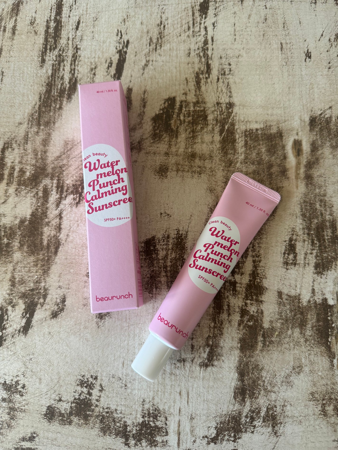 ウォーターメロン パンチ カミング サンスクリーン / スイカサンクリーム / SPF 50+ PA++++ /ビューランチ/日焼け止めクリームを使ったクチコミ(1枚目)