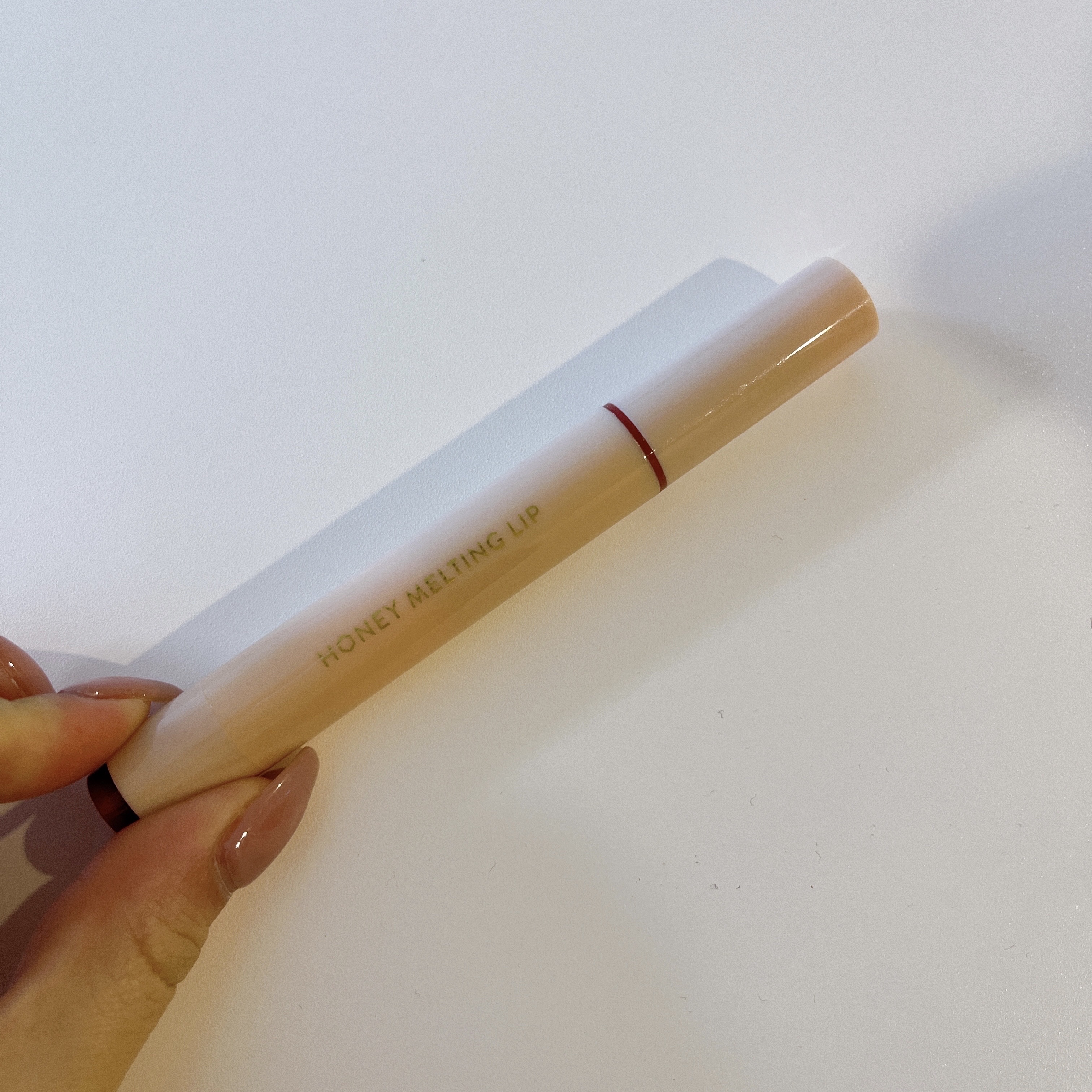 ハニーメルティングリップ 04 ザクロサワー/ネイチャーリパブリック/口紅を使ったクチコミ（2枚目）