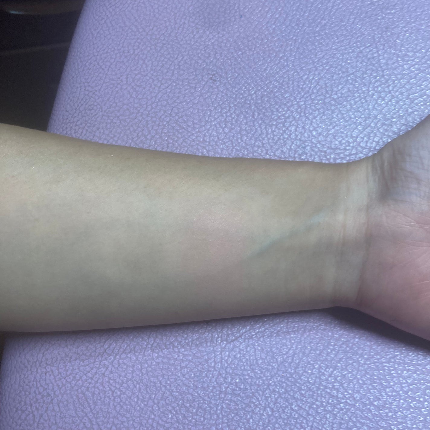 coral_rouge_4lkm on LIPS 「色がピーチ色で,かわいいしパッケージのガラが美しかったです。買..」(2枚目)