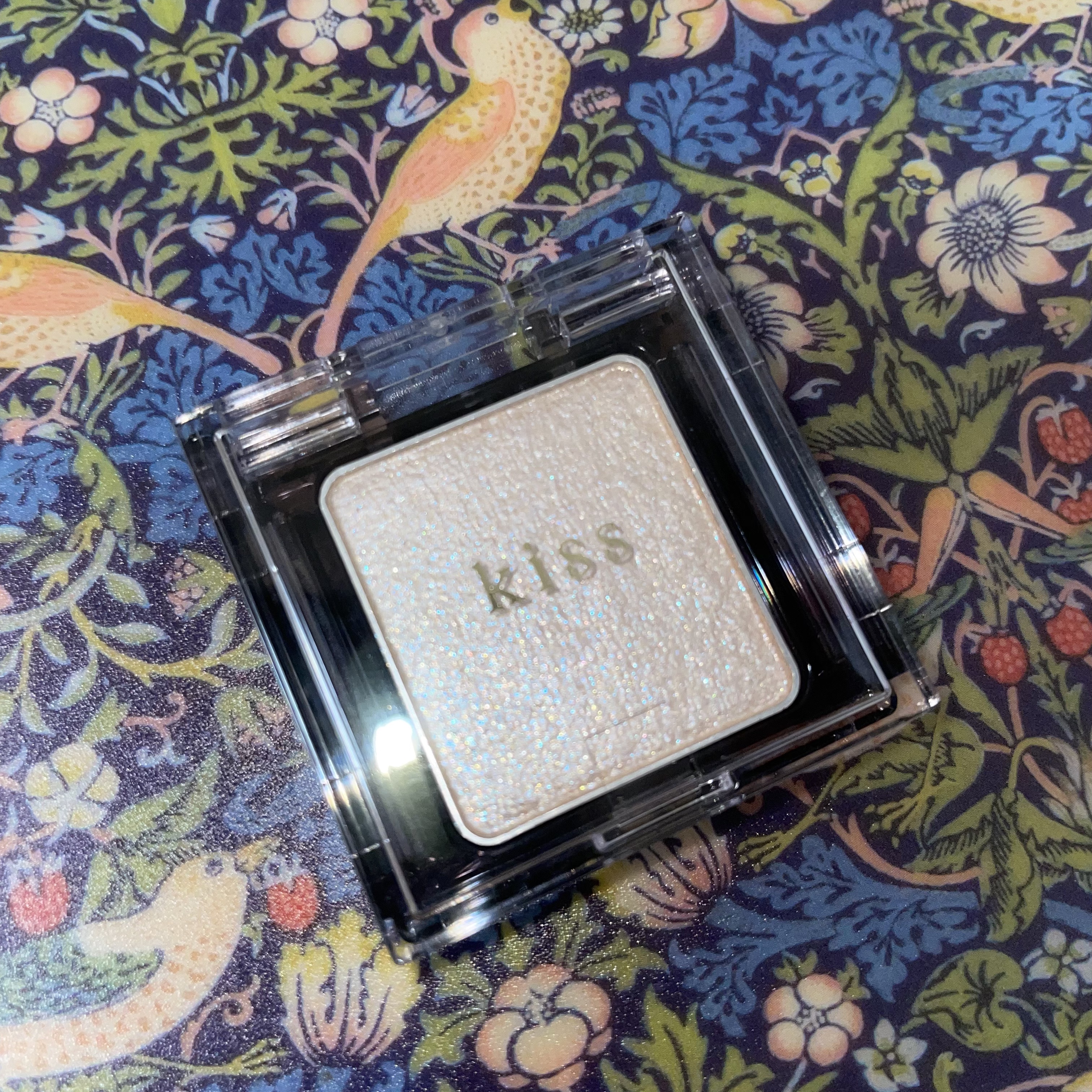  シアー グリッターアイズ 55 バブル(BUBBLE)/KiSS/単色アイシャドウを使ったクチコミ（1枚目）