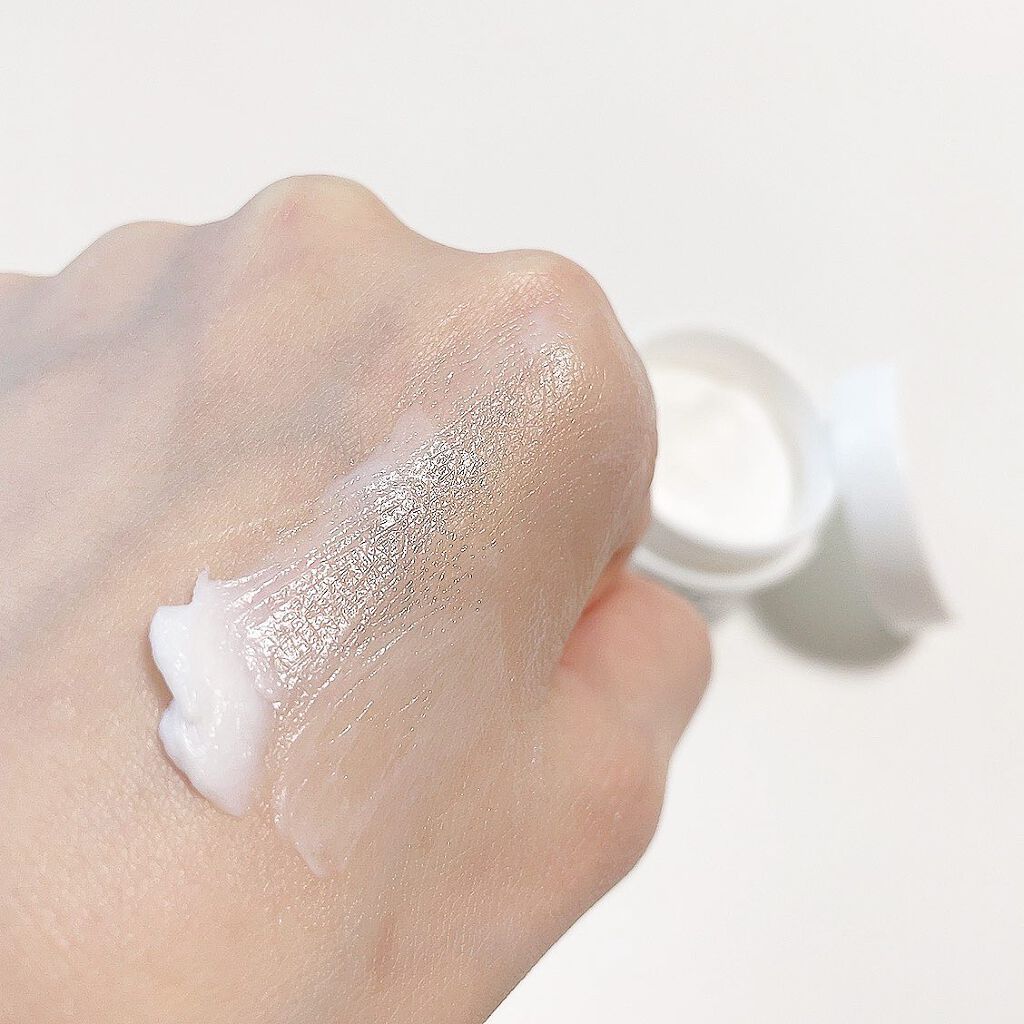 まり on LIPS 「..マジアボタニカACプラス薬用バリアクリーム..ニキビ・肌あ..」(3枚目)