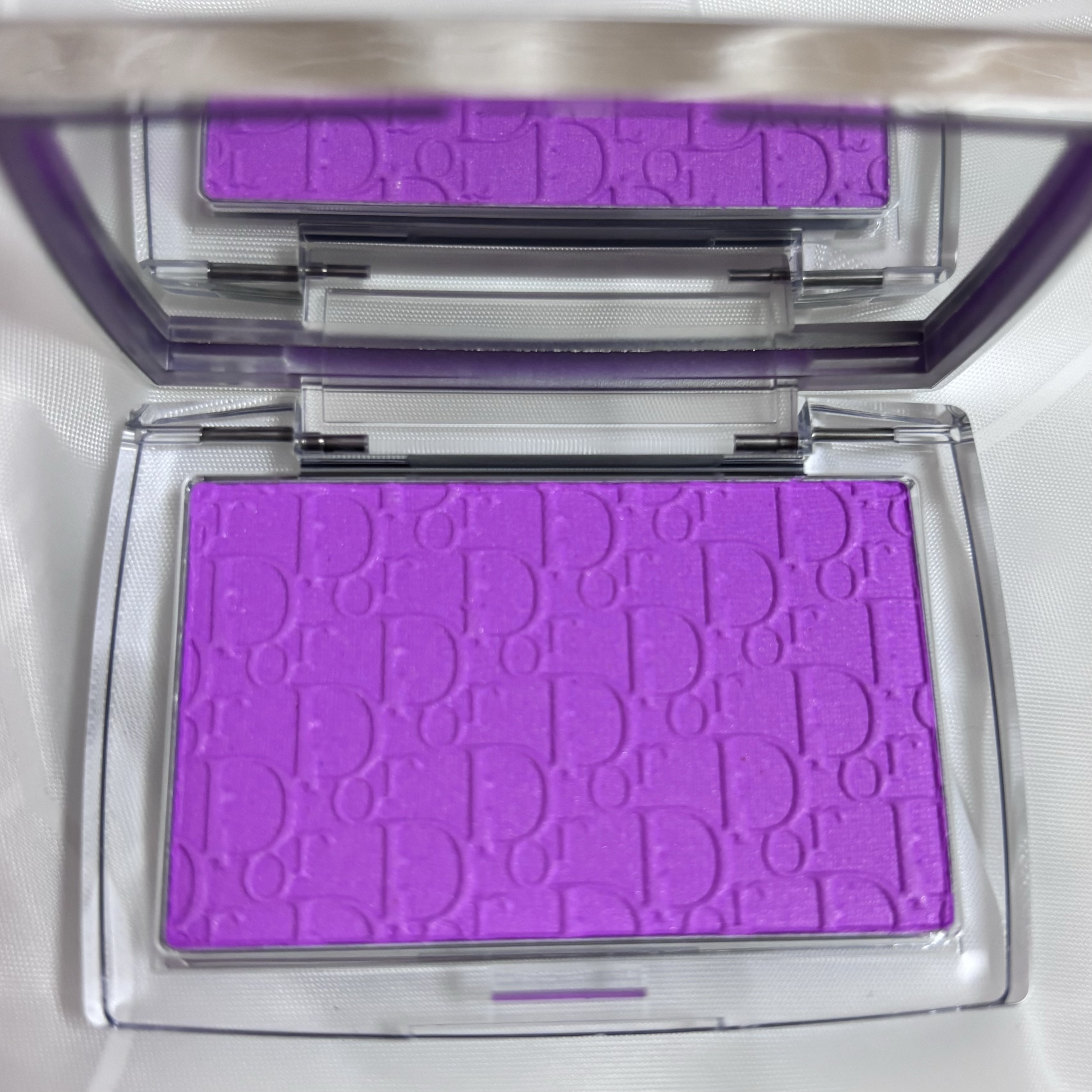 ロージー グロウ/Dior/パウダーチークを使ったクチコミ（2枚目）